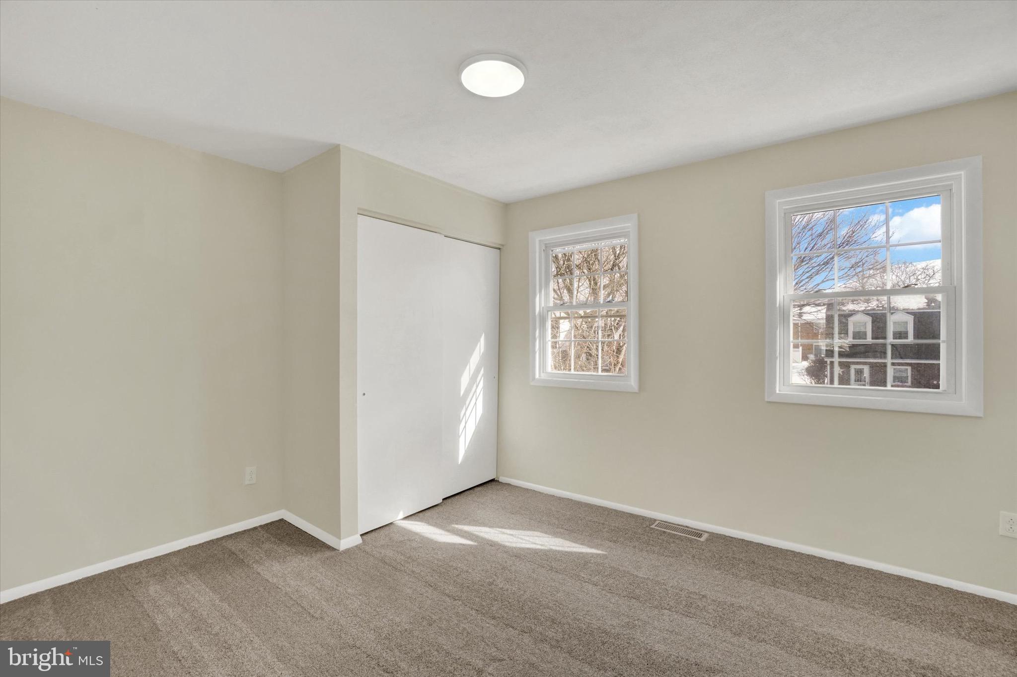 COLONY PARK CONDOS - Residential