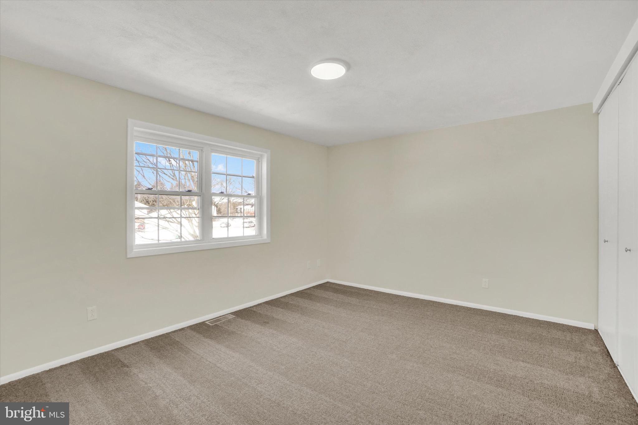 COLONY PARK CONDOS - Residential