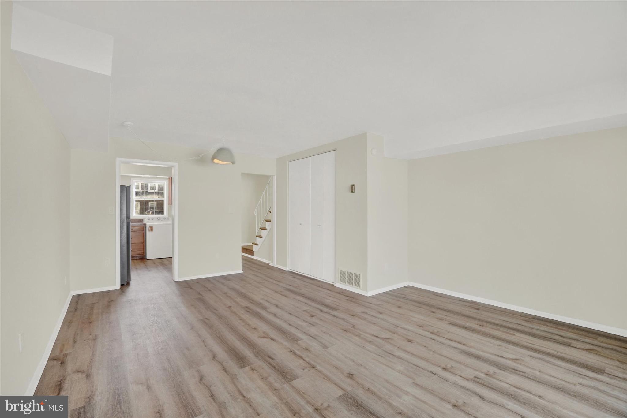 COLONY PARK CONDOS - Residential