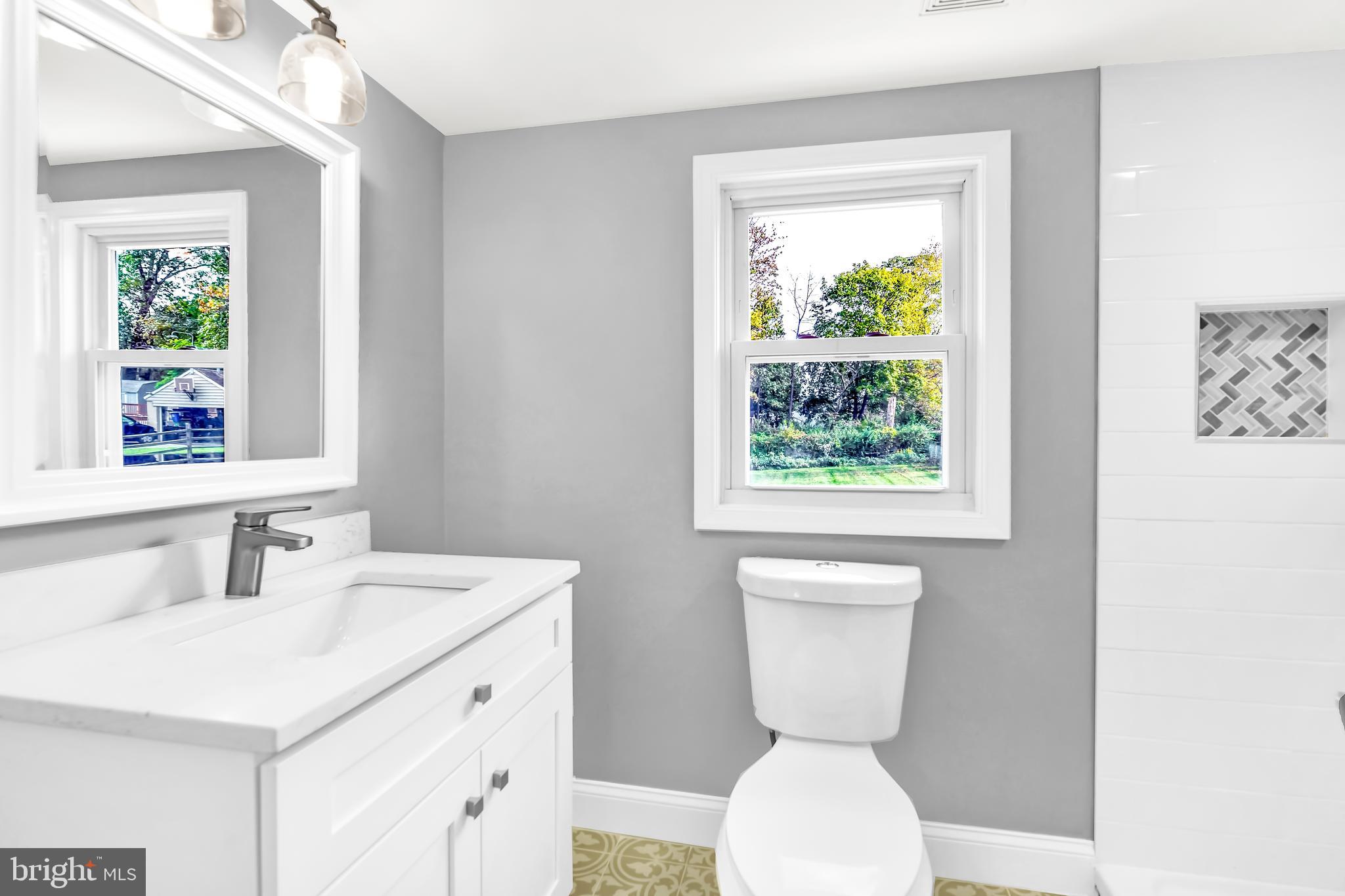 WHITE OAKS - Residential