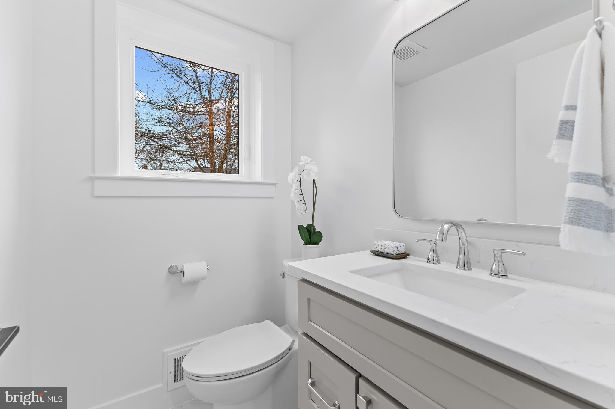 WAYNEWOOD - Residential