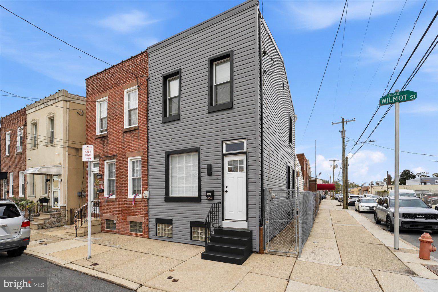 2600 WILMOT STREET