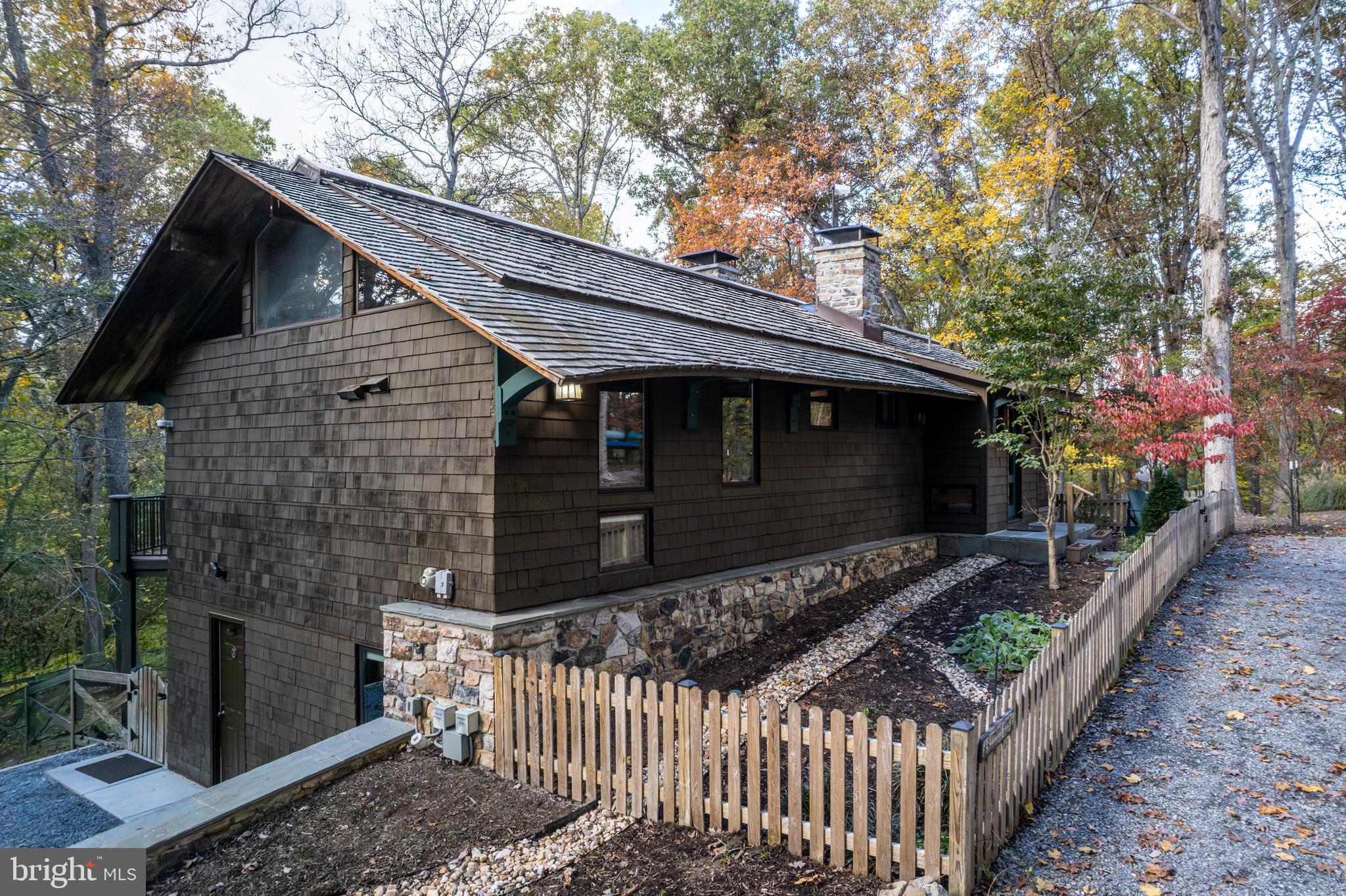 CALMES NECK ESTATES - Residential