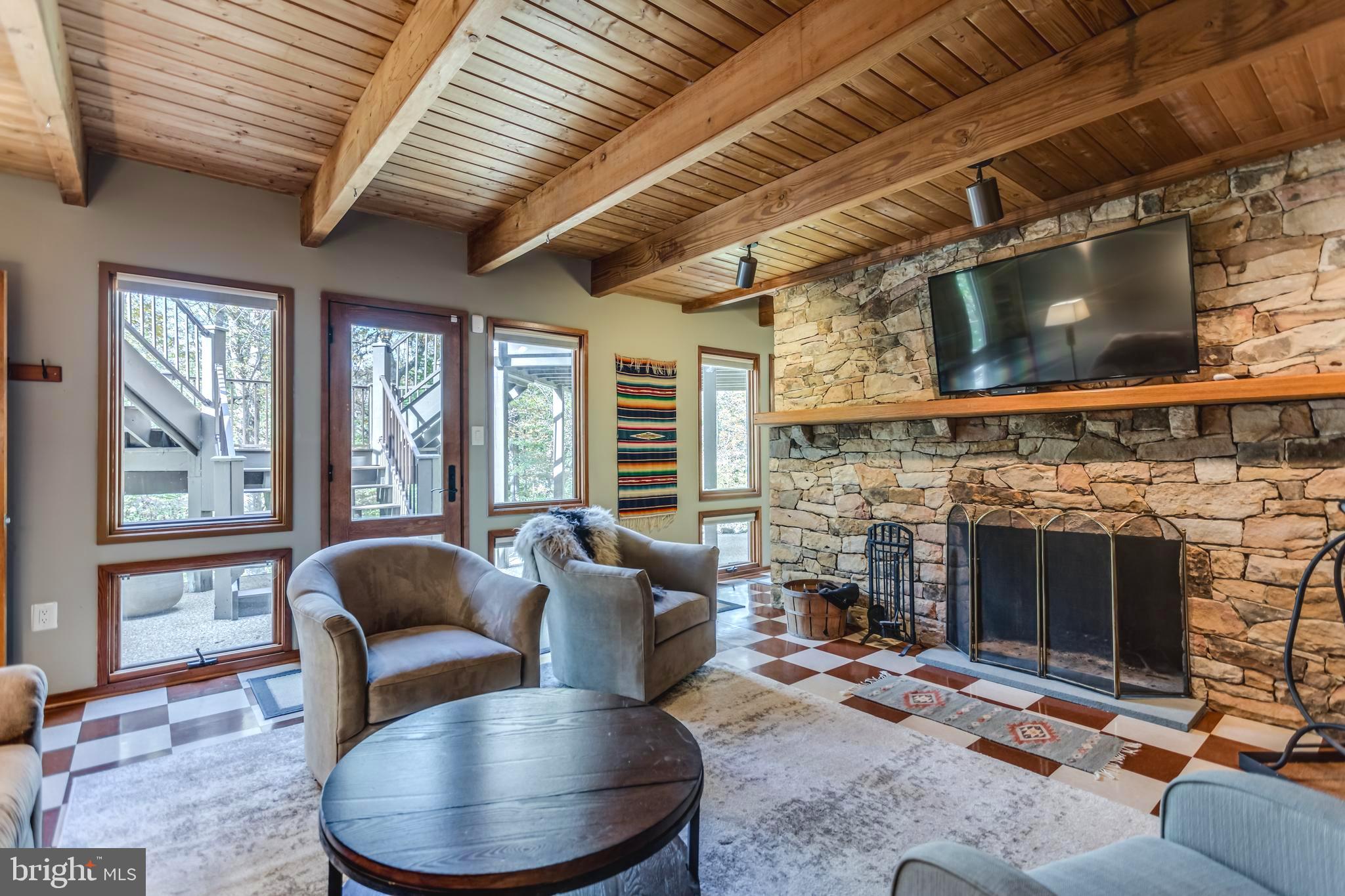 CALMES NECK ESTATES - Residential