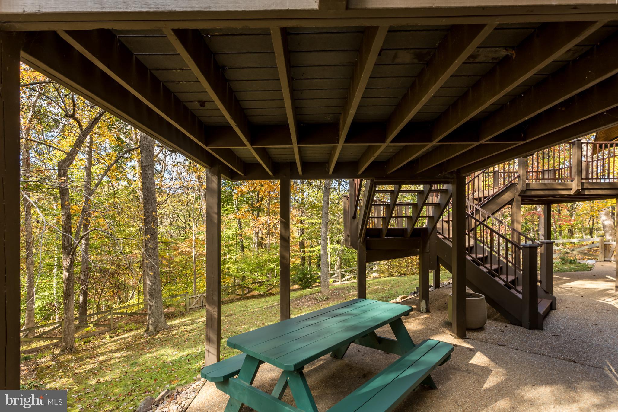 CALMES NECK ESTATES - Residential