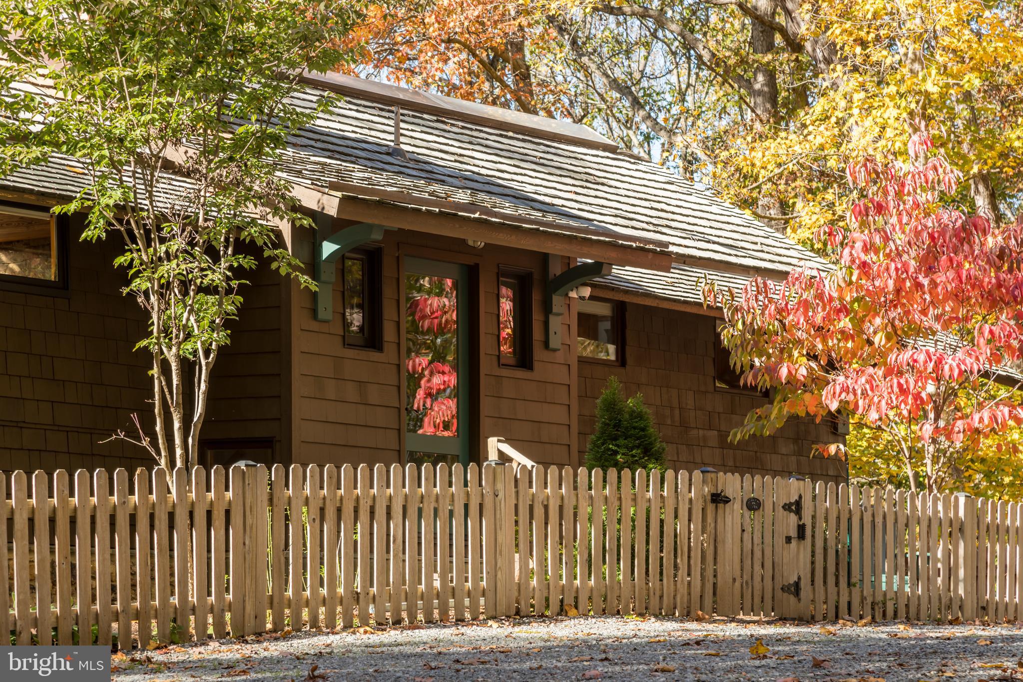 CALMES NECK ESTATES - Residential