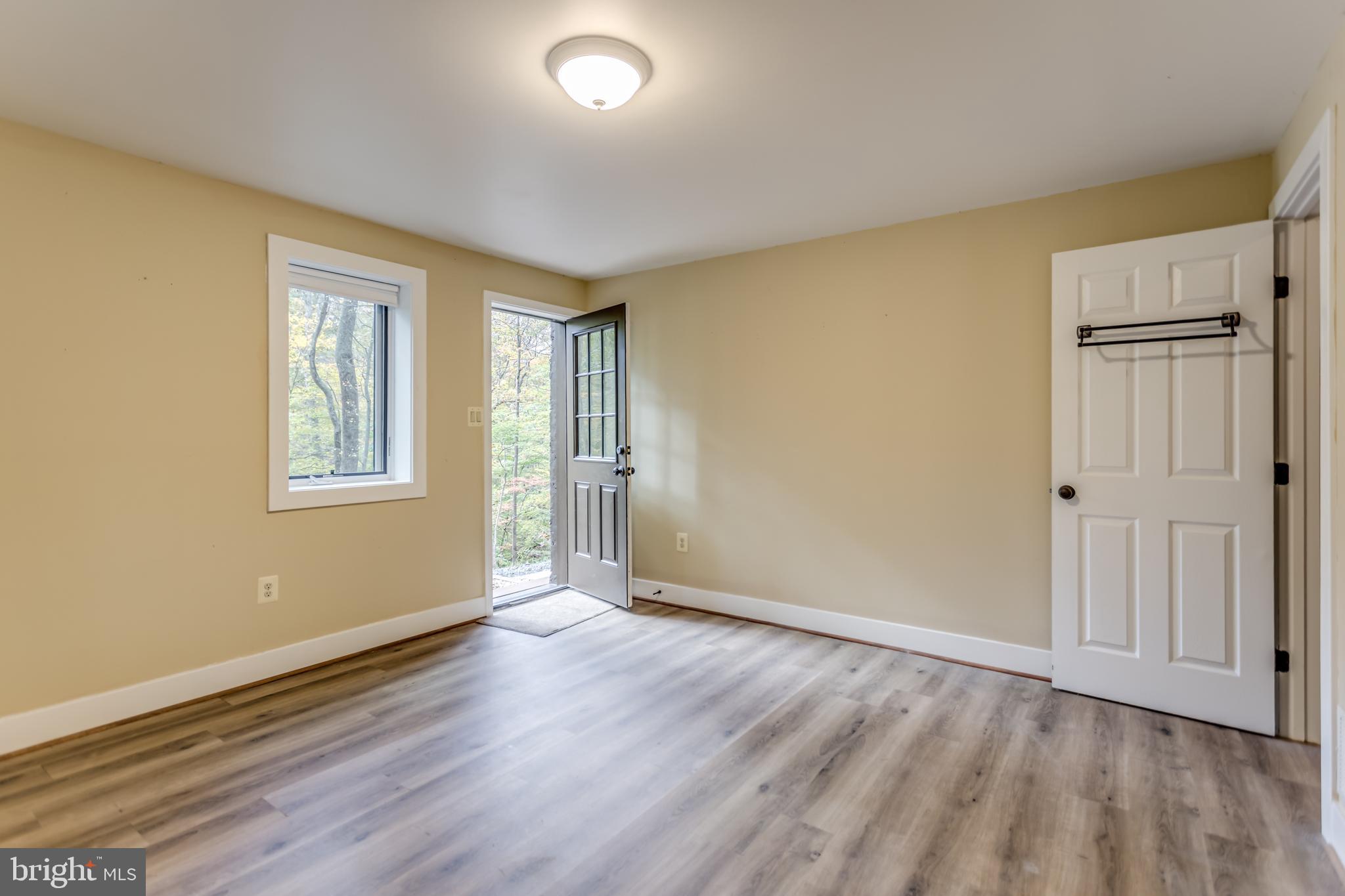 CALMES NECK ESTATES - Residential