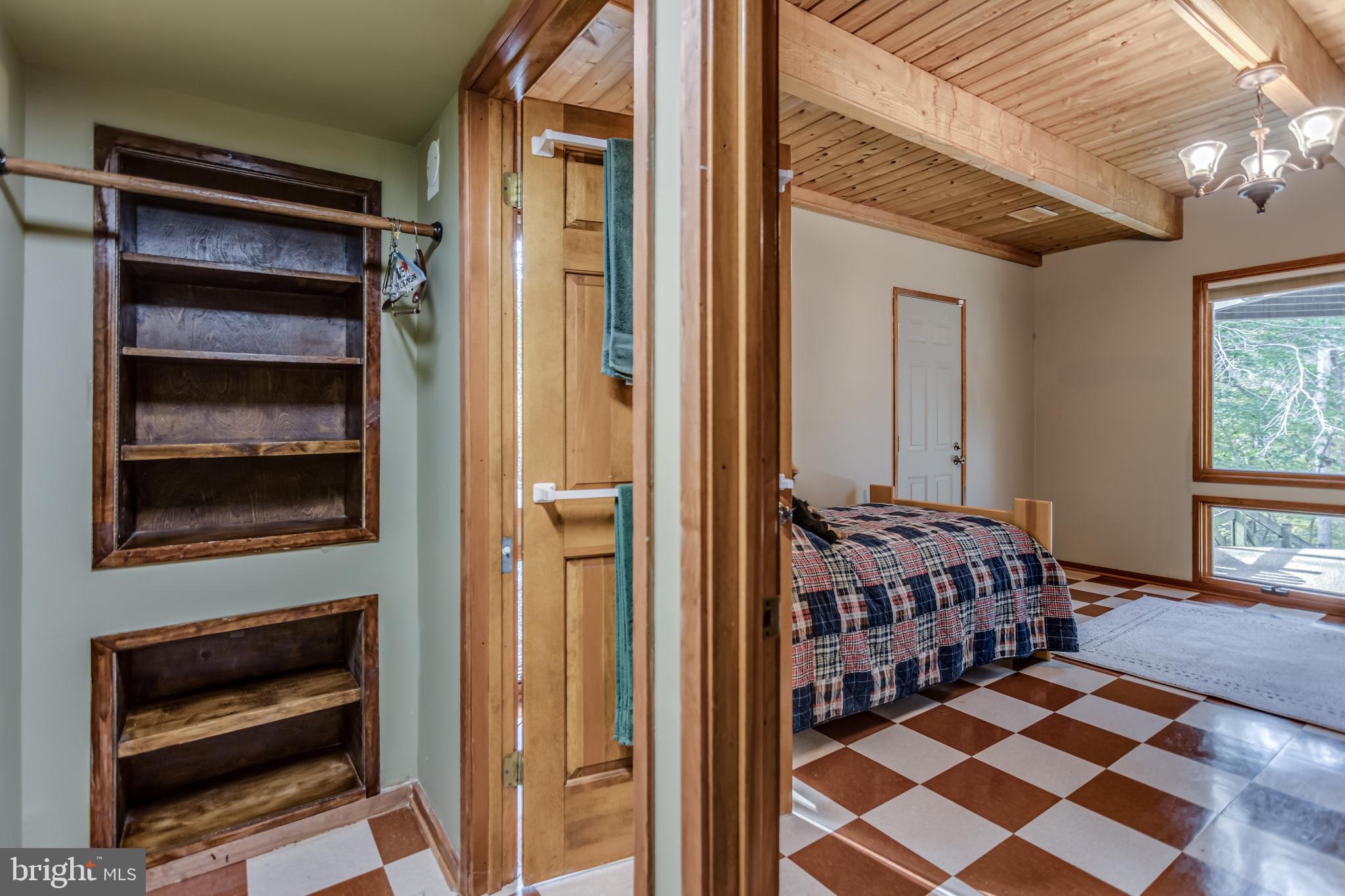 CALMES NECK ESTATES - Residential