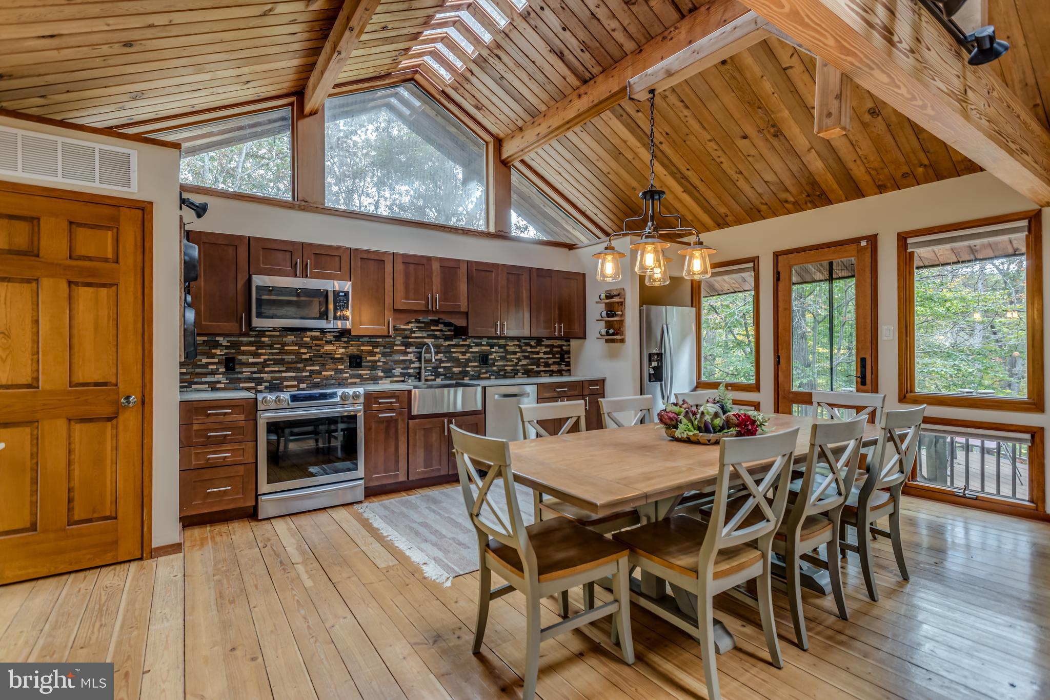 CALMES NECK ESTATES - Residential