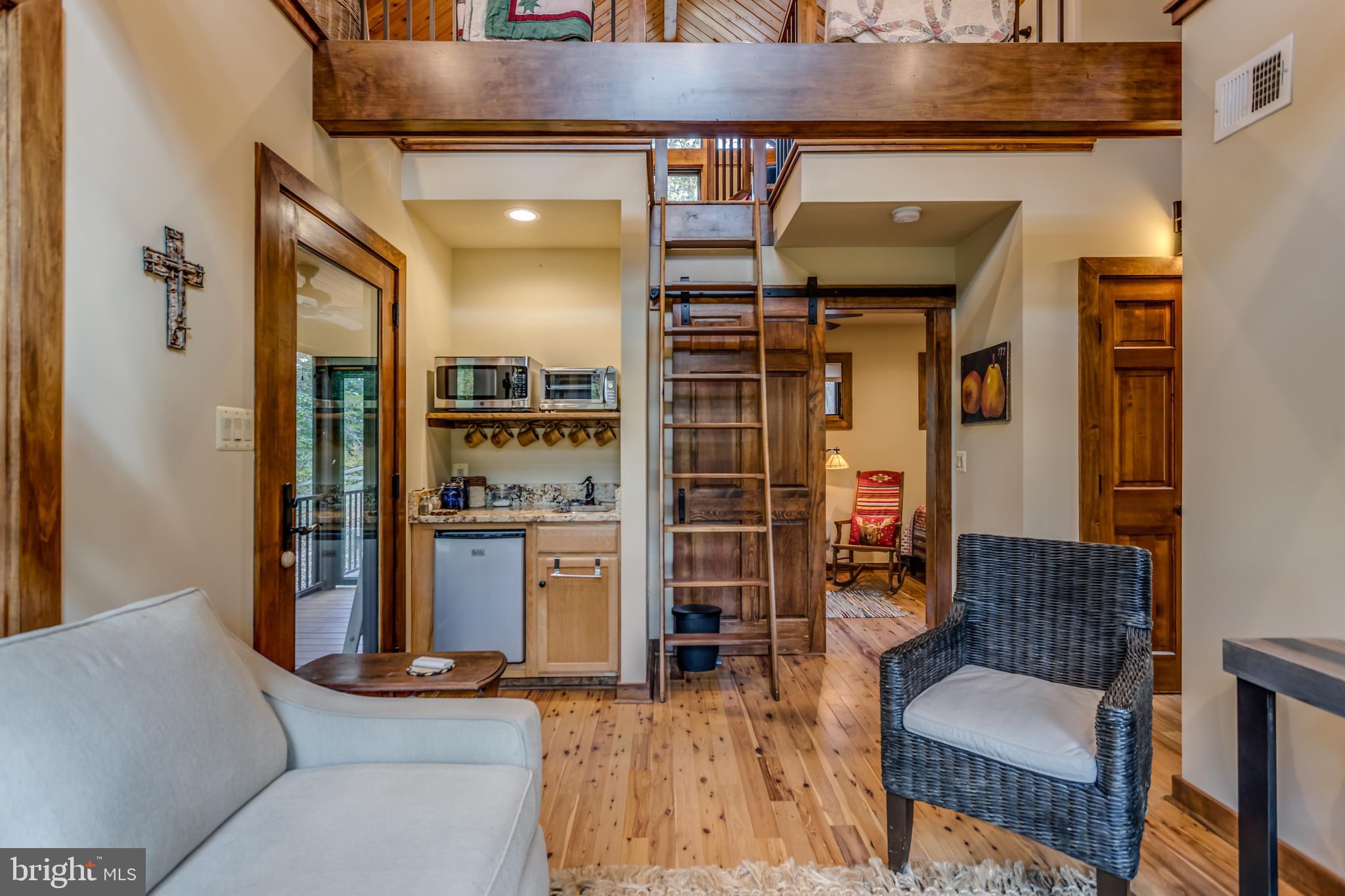 CALMES NECK ESTATES - Residential