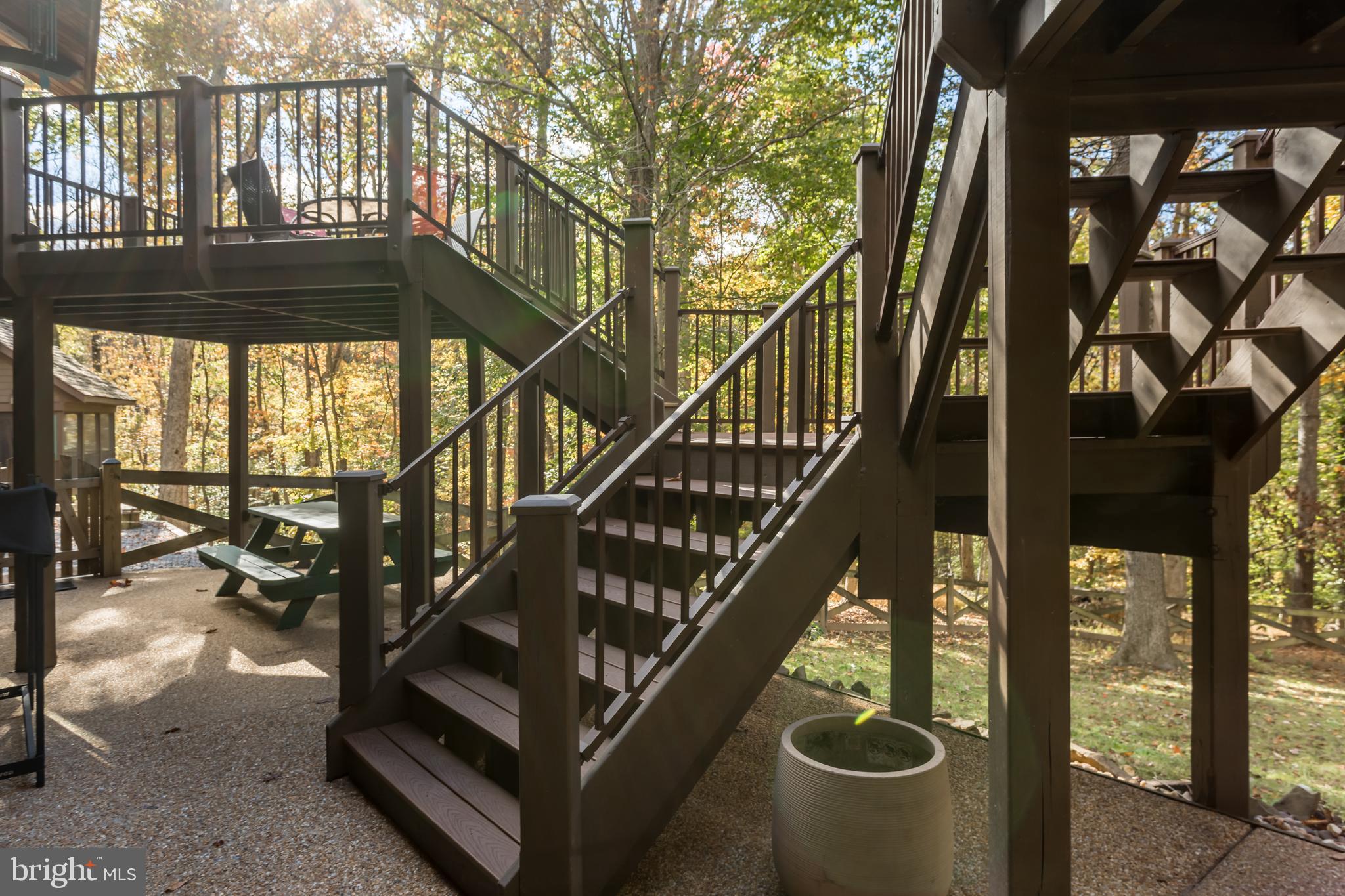 CALMES NECK ESTATES - Residential