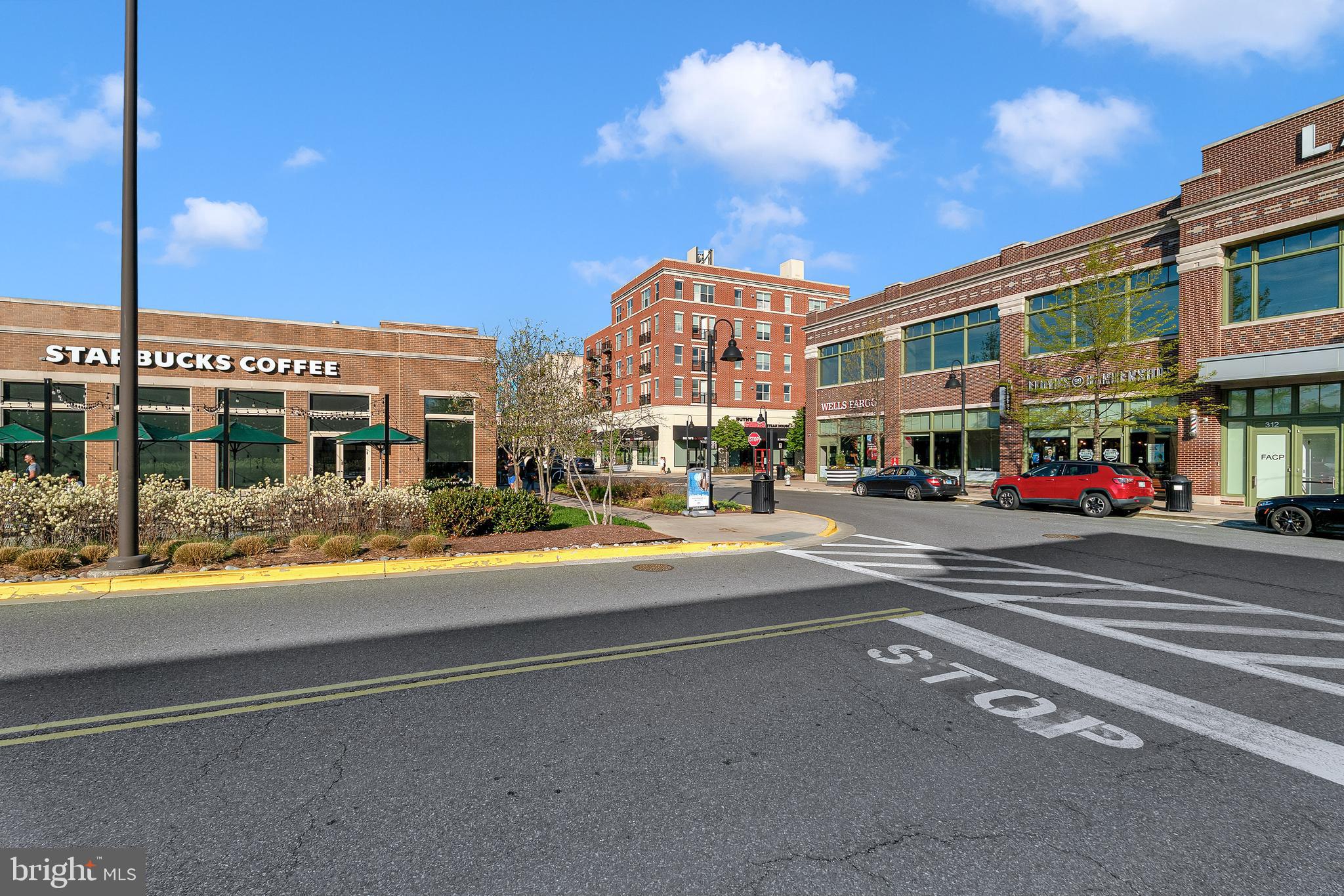 CROWN FARM - Residential