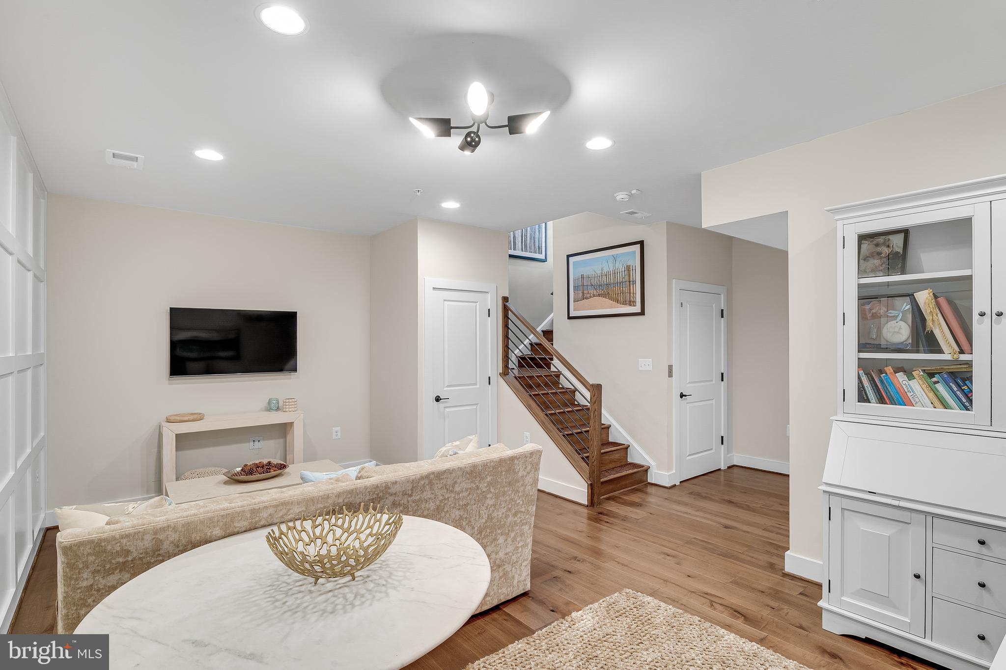 CROWN FARM - Residential