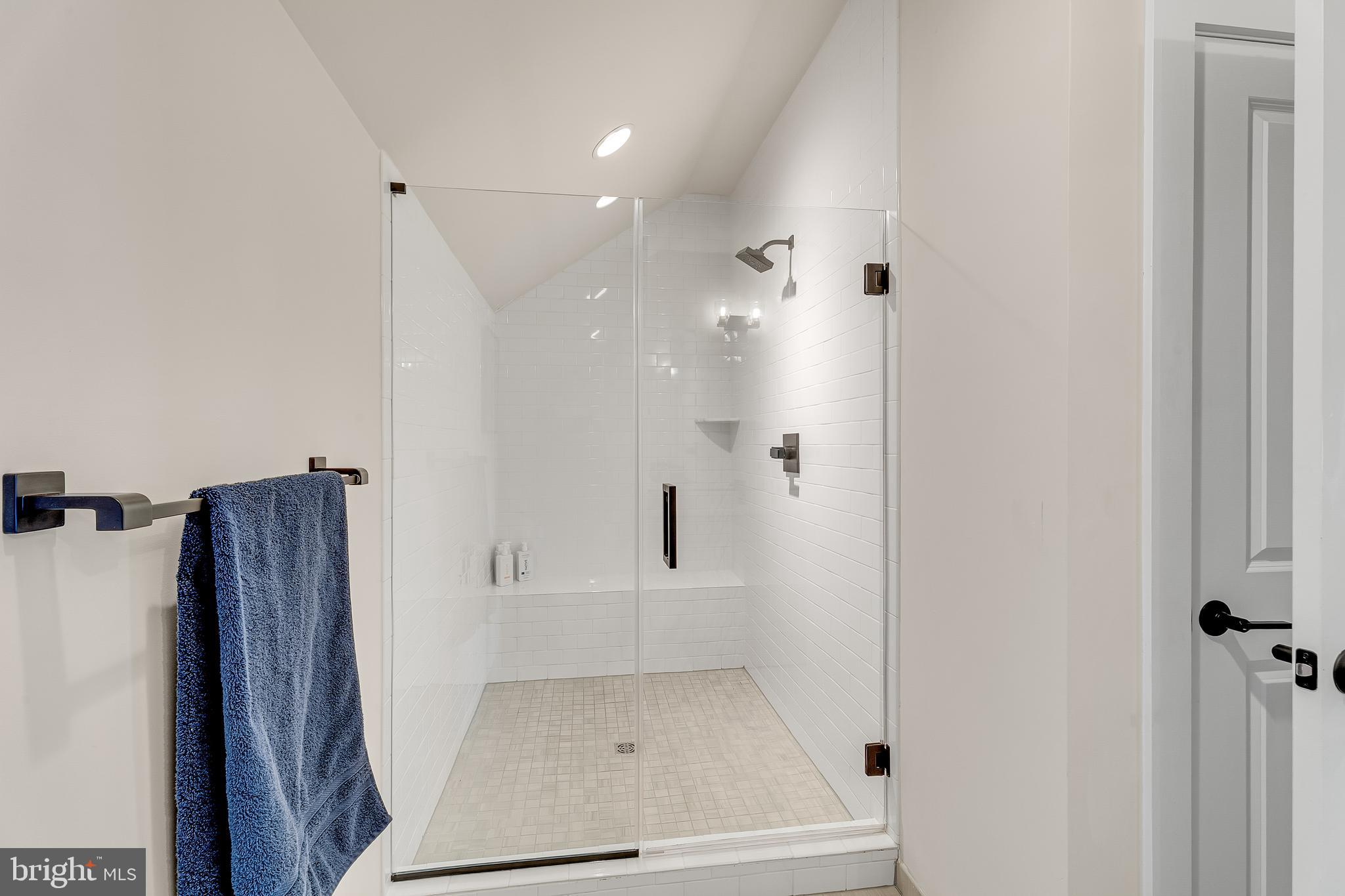 CROWN FARM - Residential