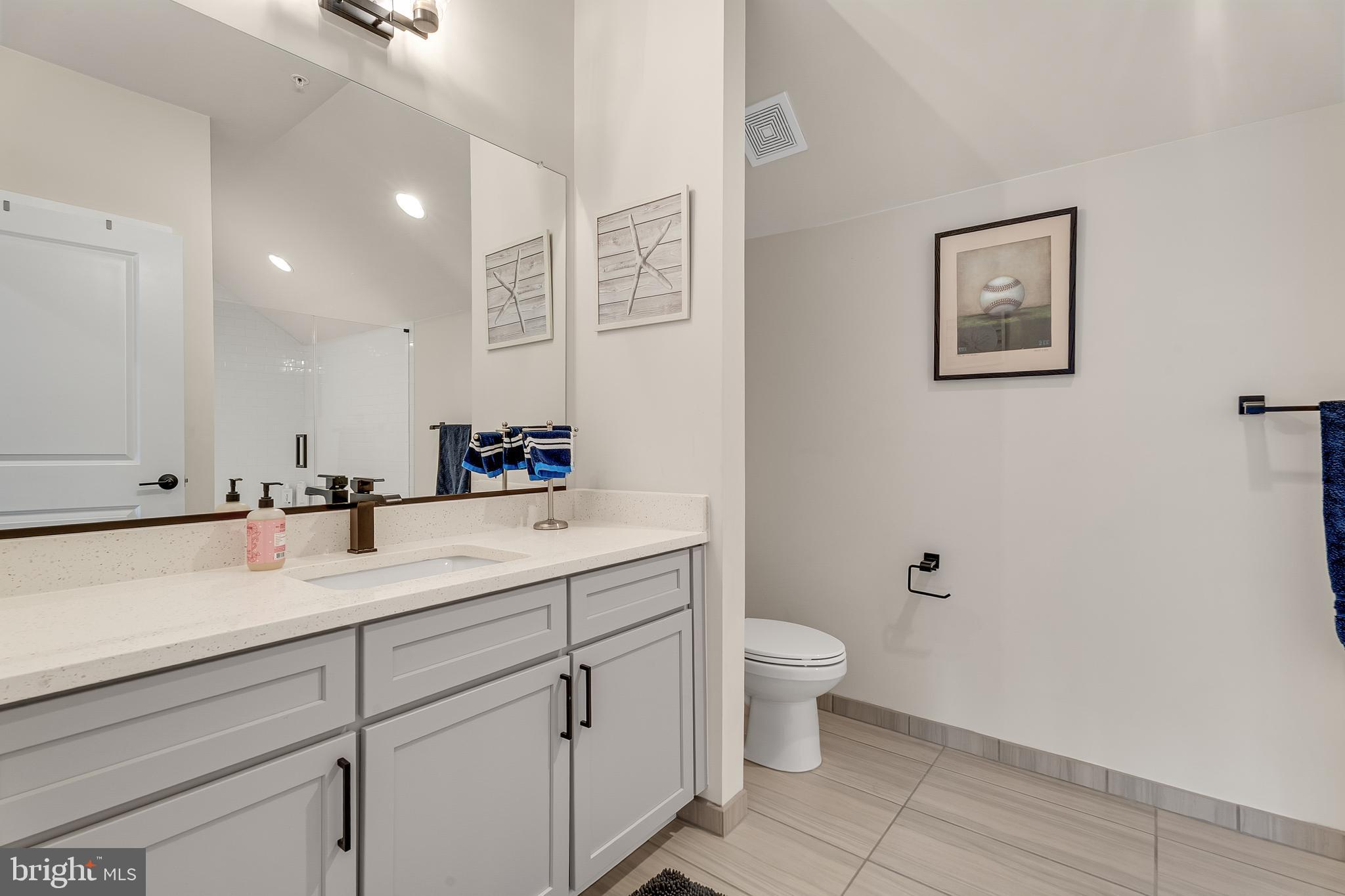 CROWN FARM - Residential