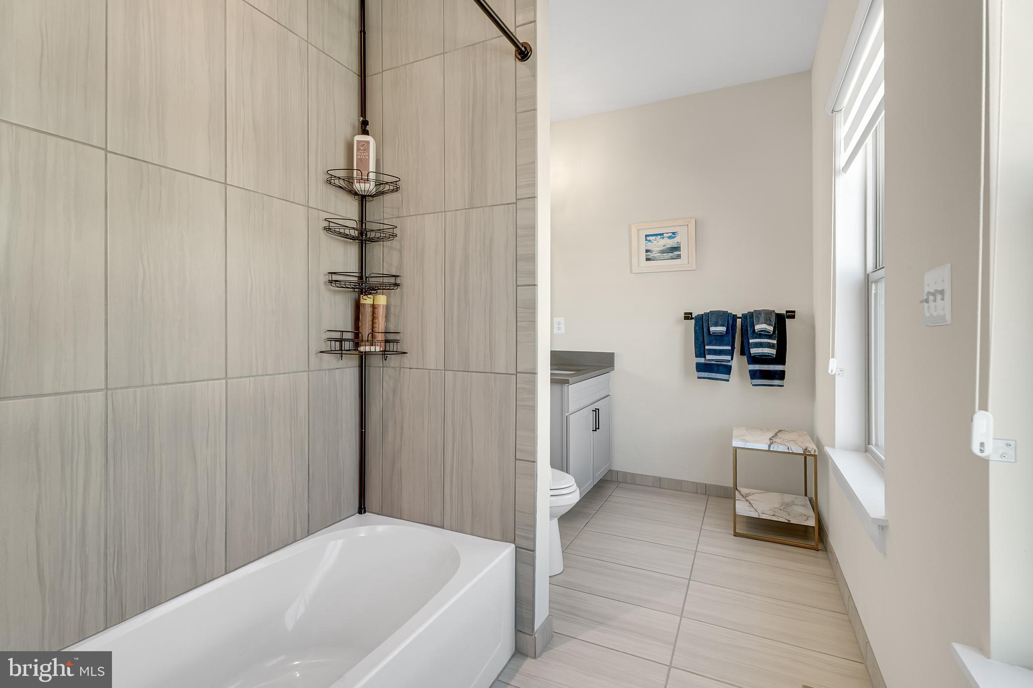 CROWN FARM - Residential