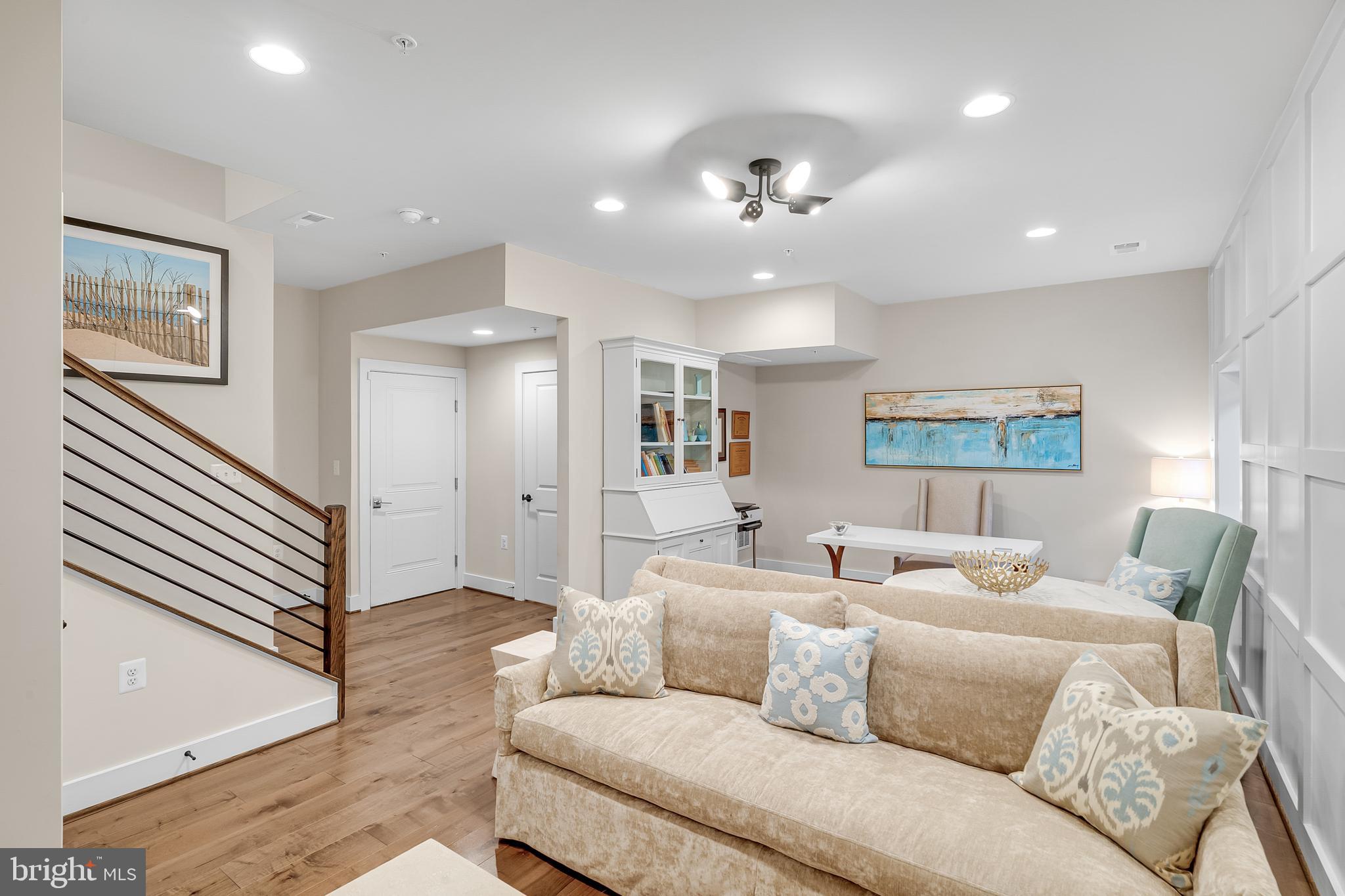 CROWN FARM - Residential