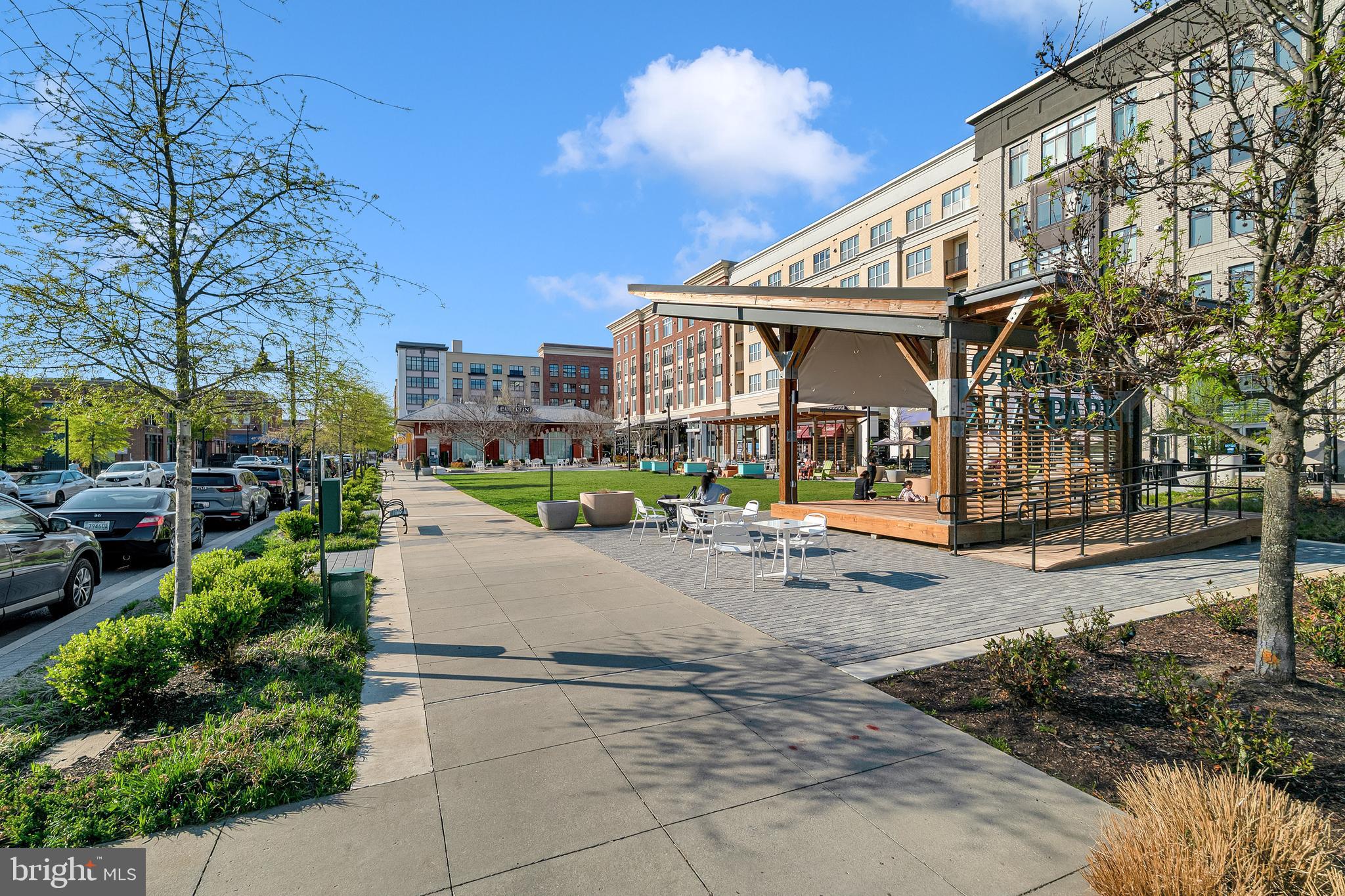 CROWN FARM - Residential