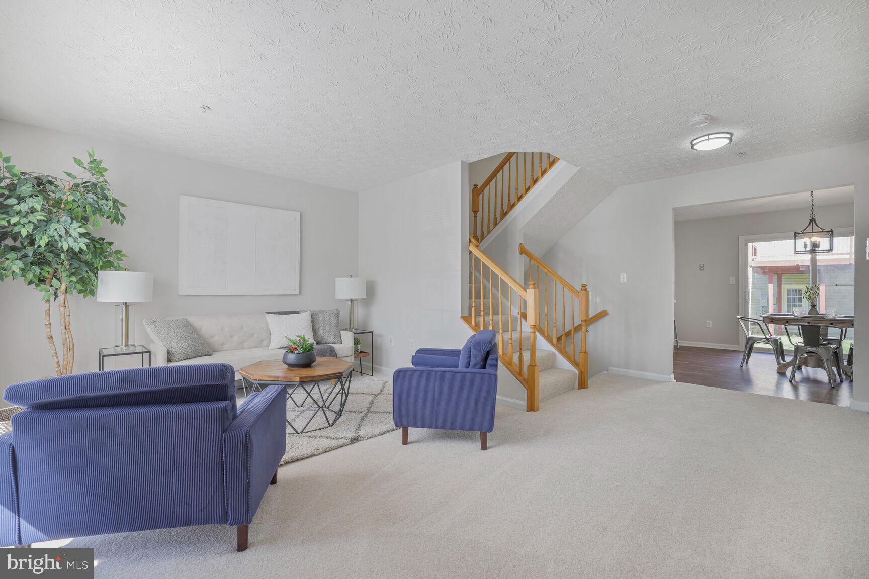 RUSSETT - Residential