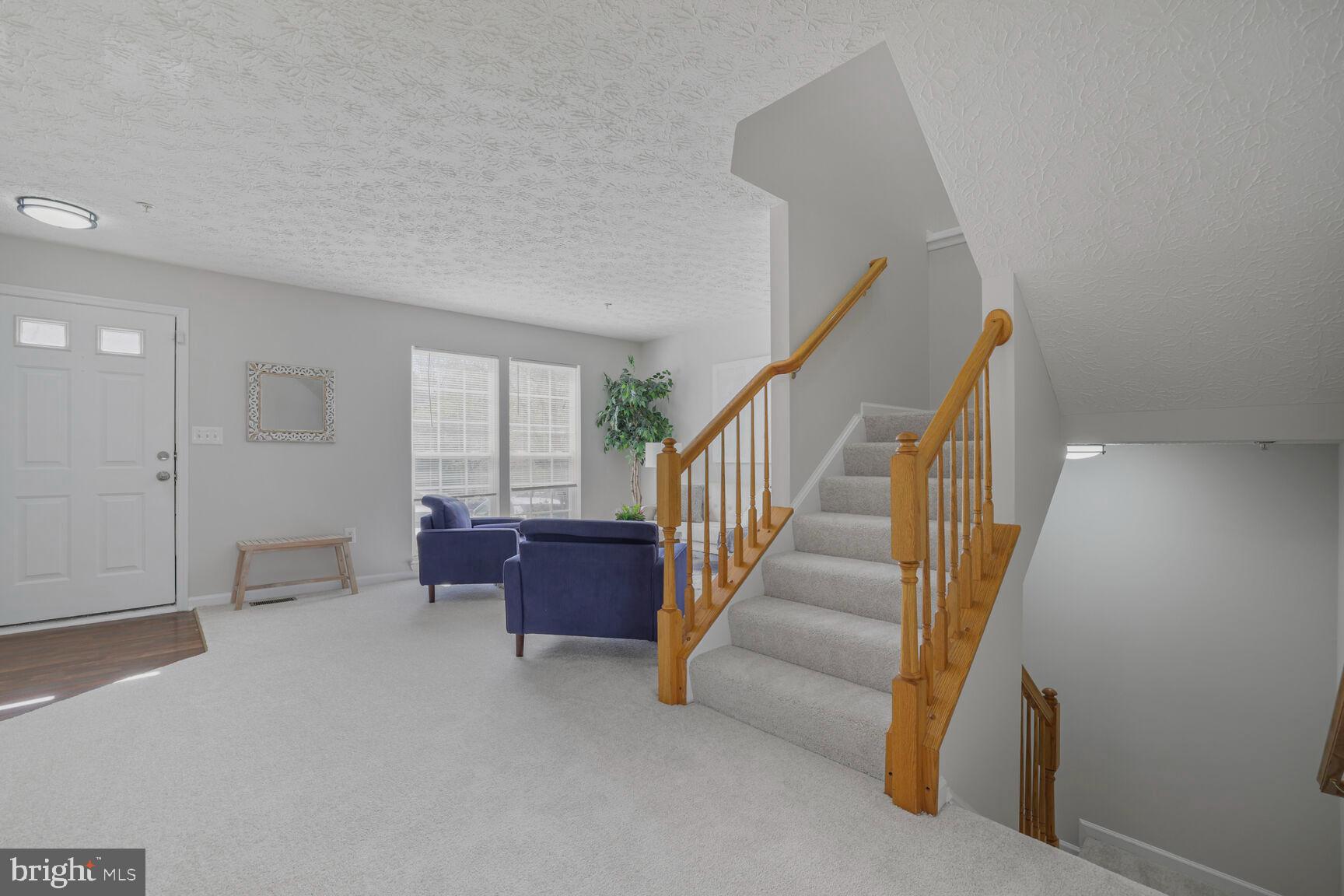 RUSSETT - Residential