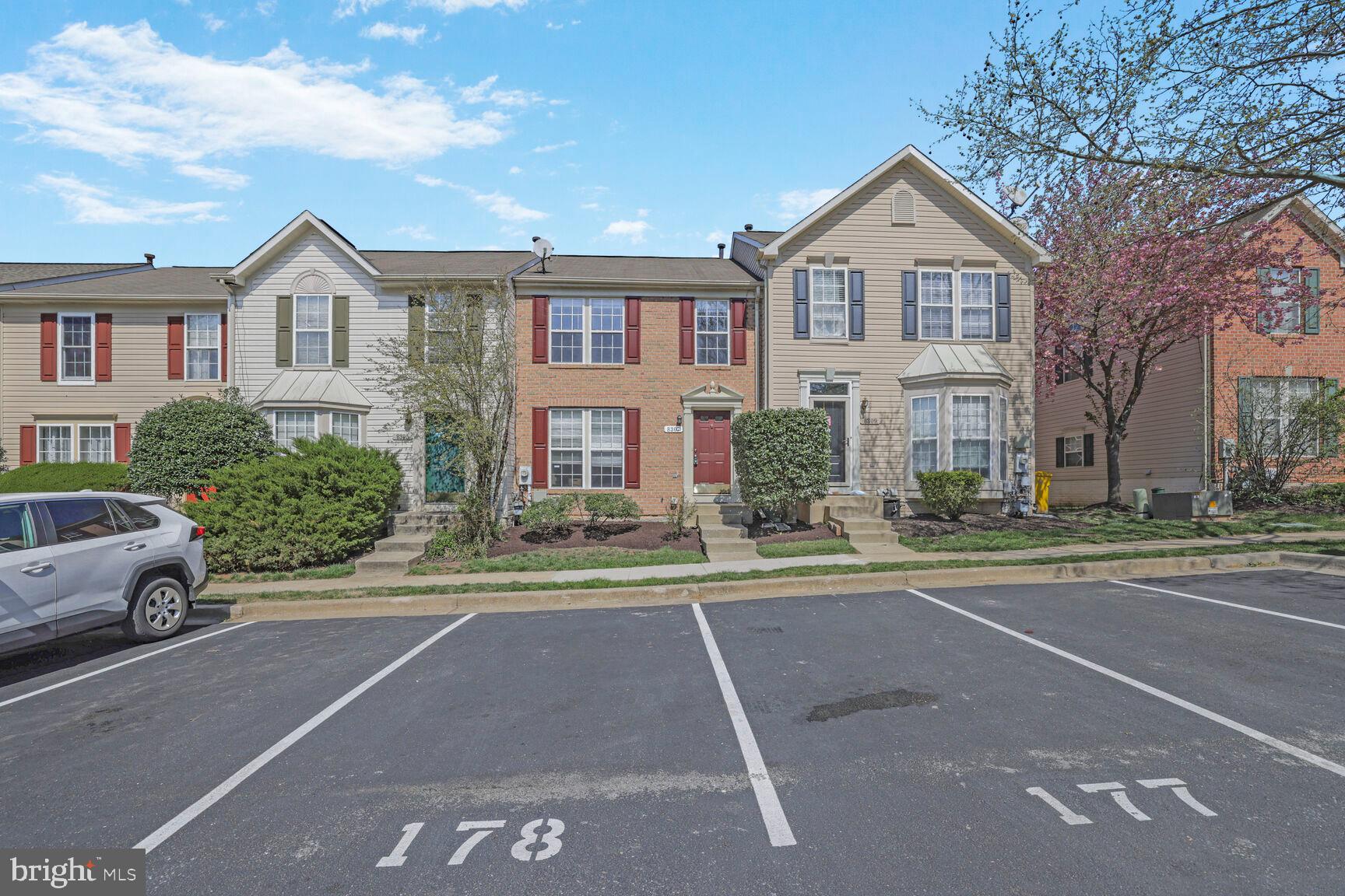 RUSSETT - Residential