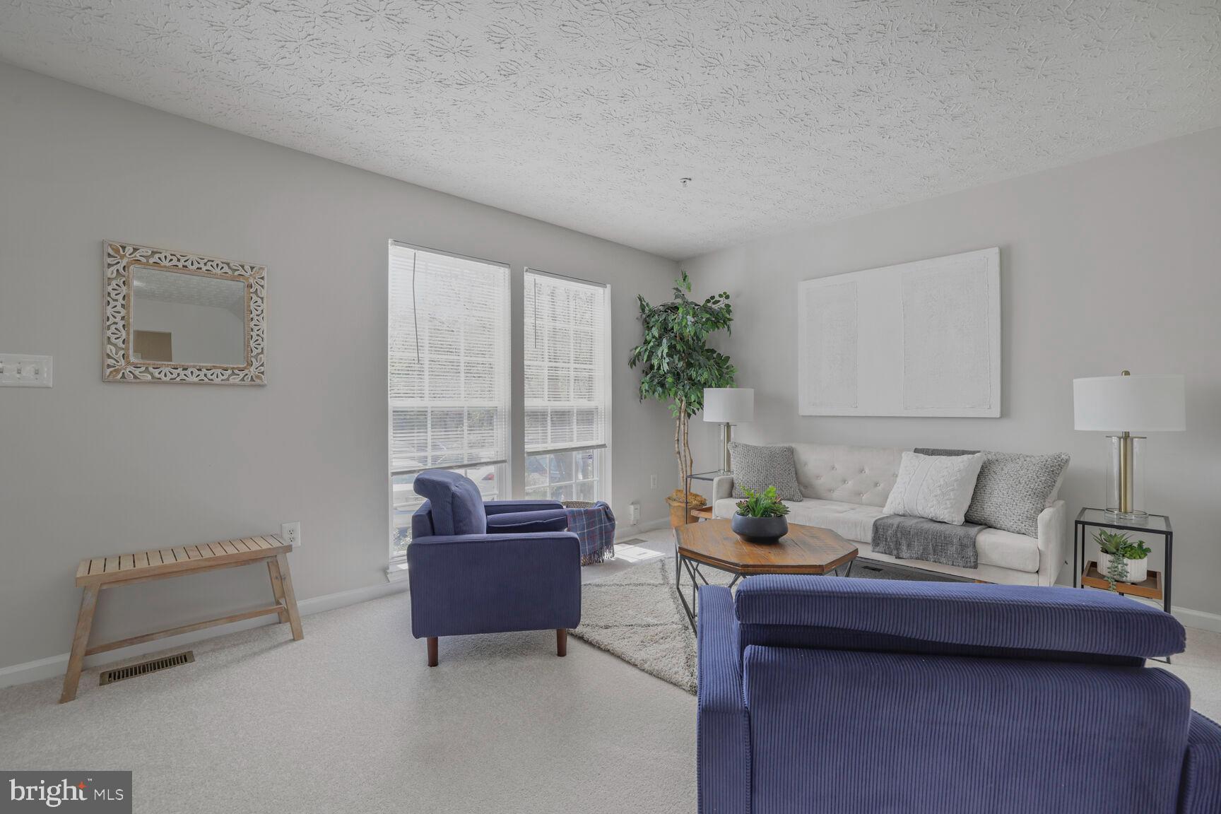 RUSSETT - Residential