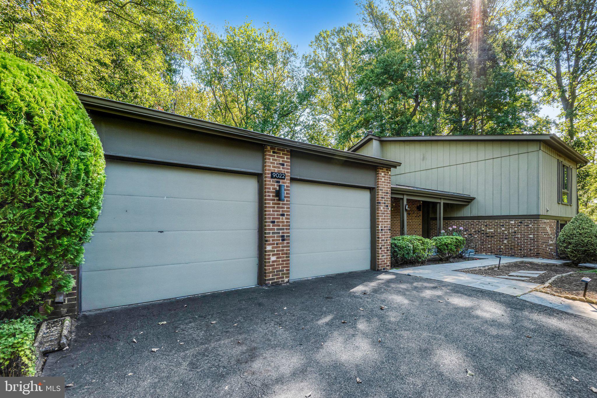 9022 TRAILRIDGE COURT