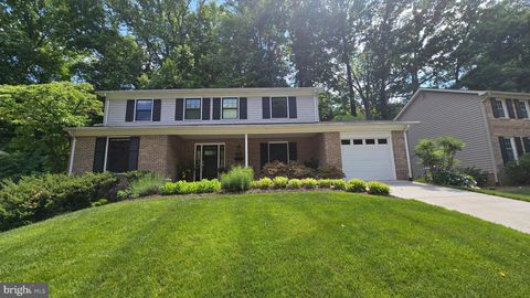 Photo of 6207 Larstan Drive, ALEXANDRIA, VA 22312 (MLS # VAFX2314812)