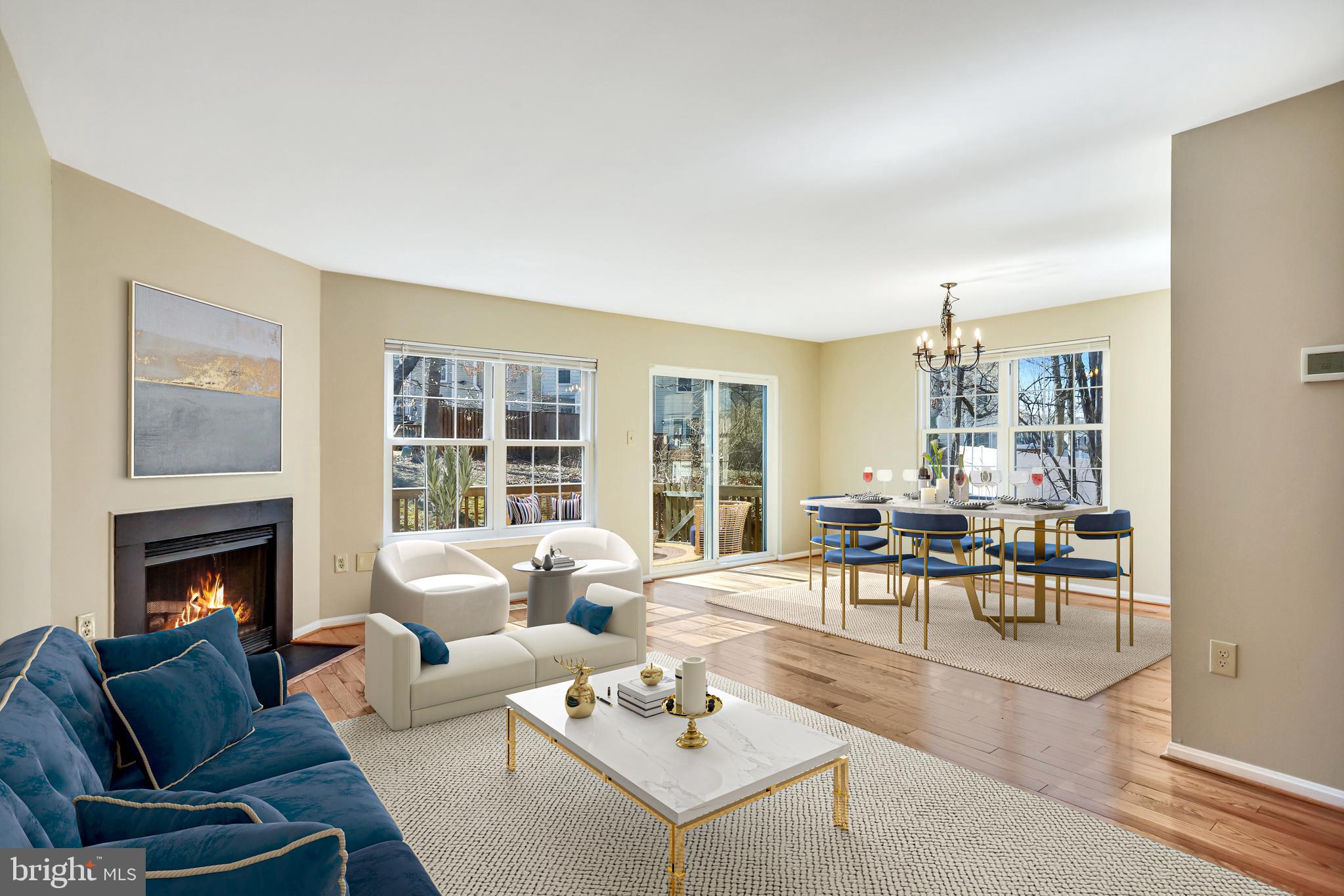 DUMONT OAKS - Residential