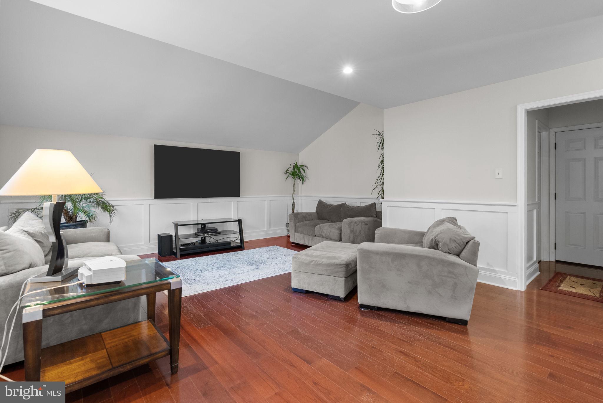 SILVERSMYTHE - Residential