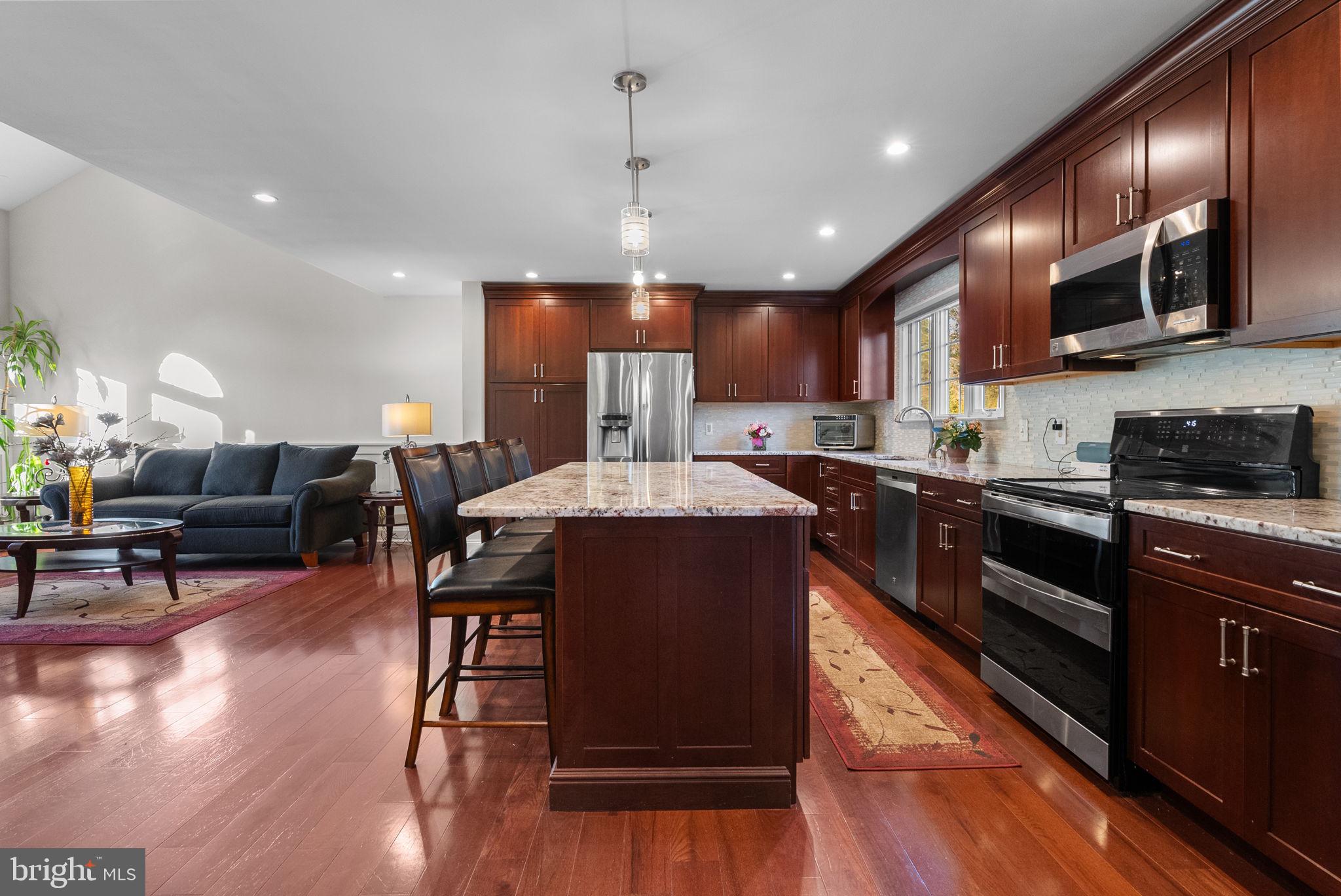 SILVERSMYTHE - Residential