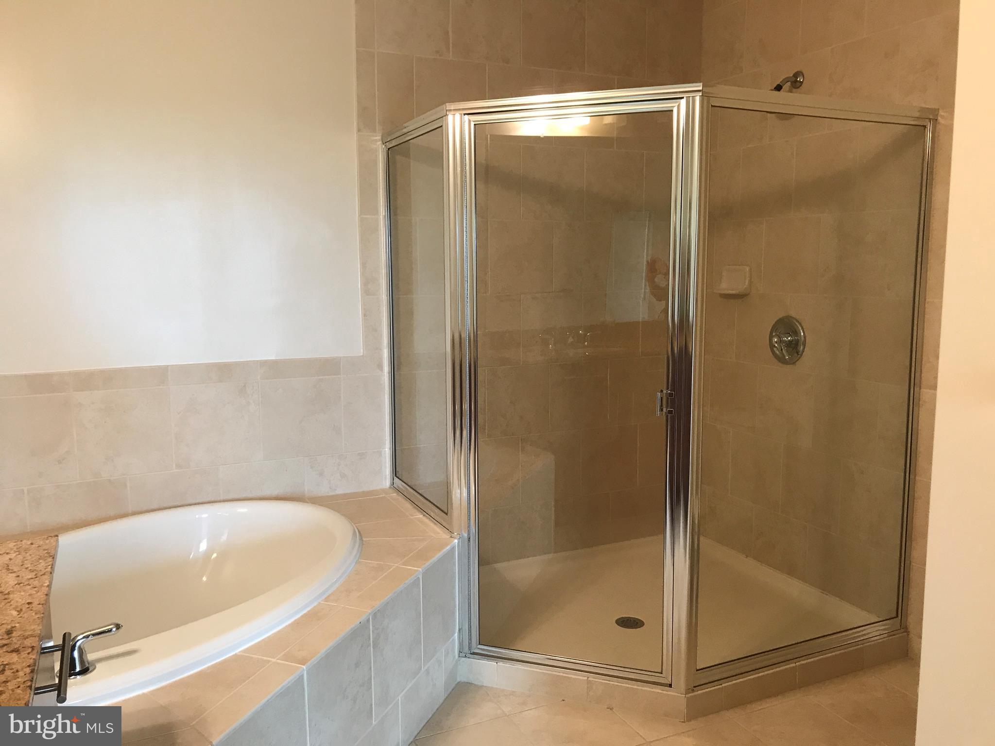 SPECTRUM CONDO - Residential Lease