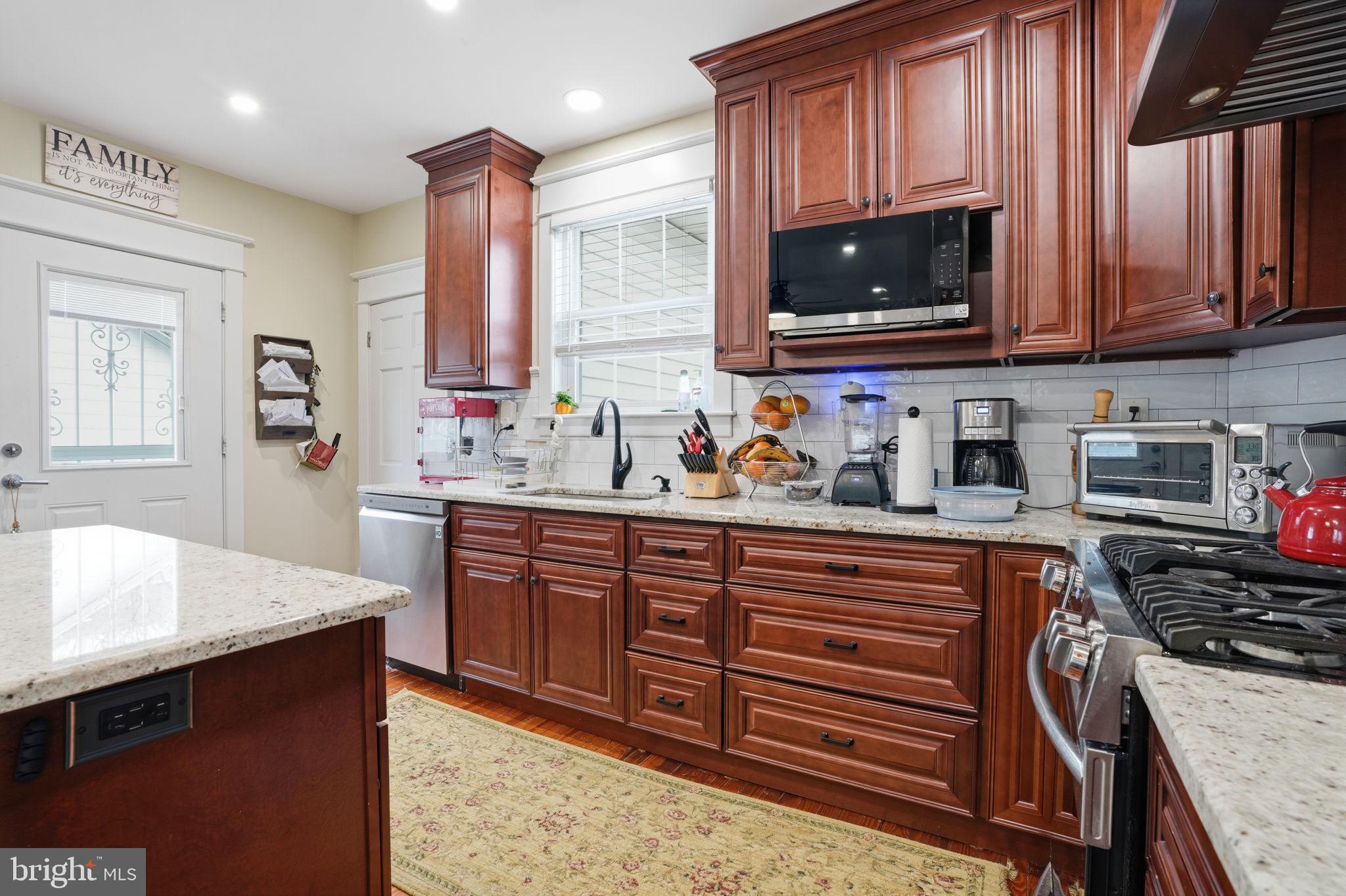 SOMERTON - Residential