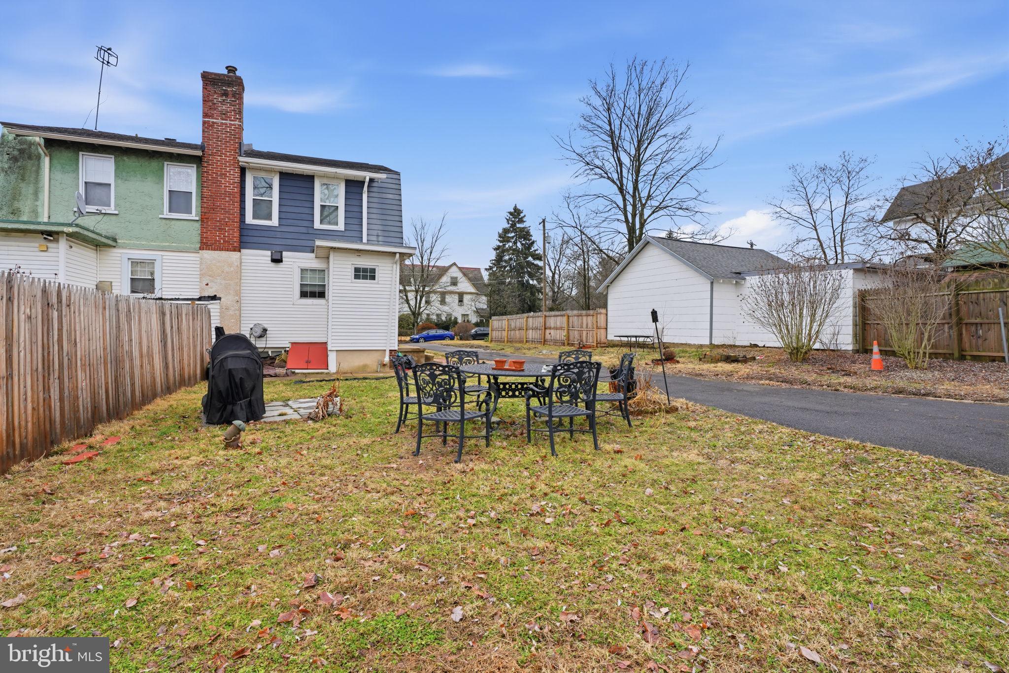 SOMERTON - Residential