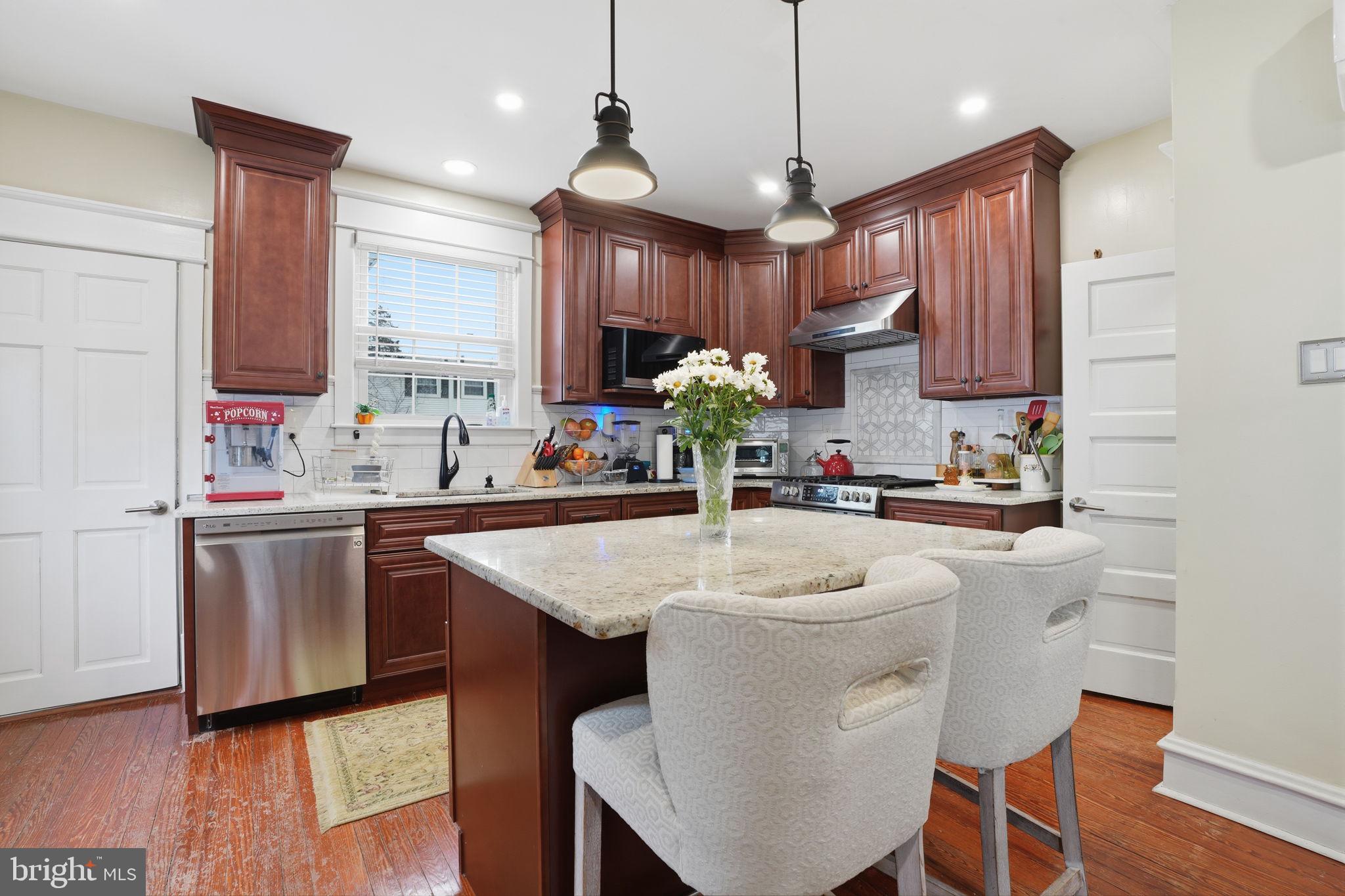 SOMERTON - Residential