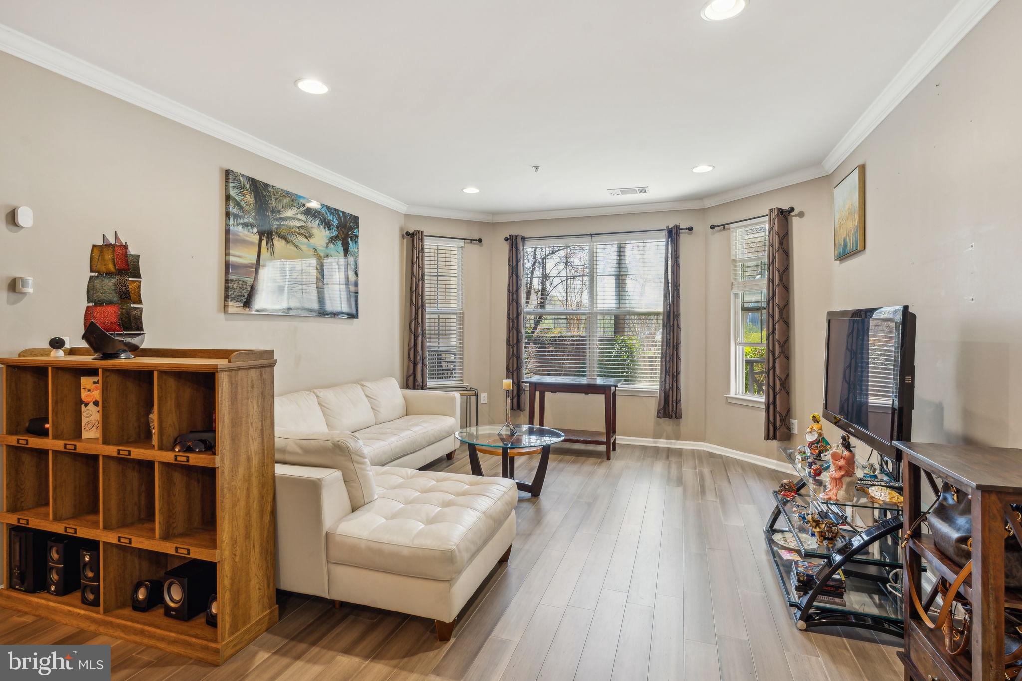 THE GRANDE AT RIVERVIEW - Residential