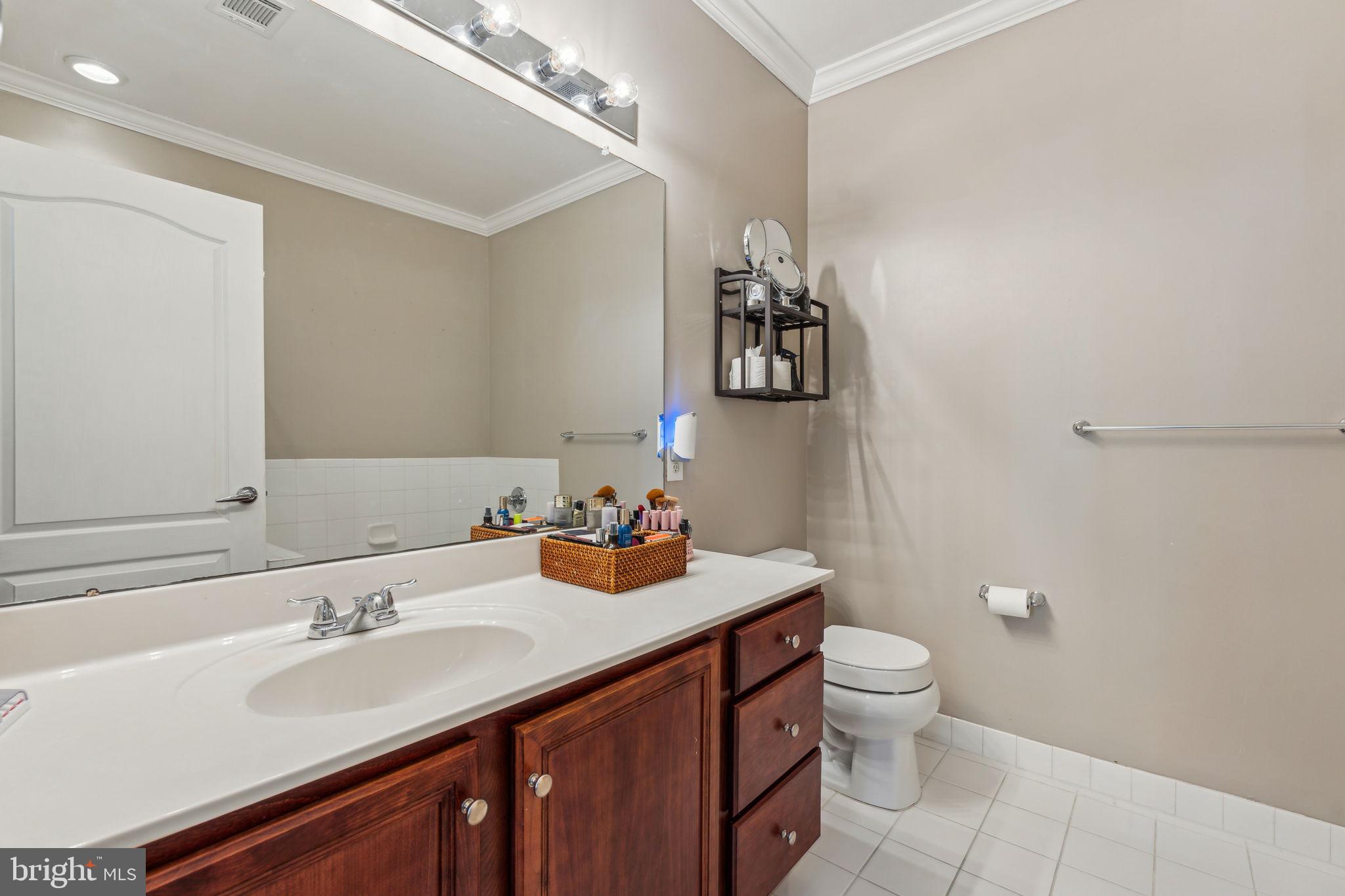 THE GRANDE AT RIVERVIEW - Residential