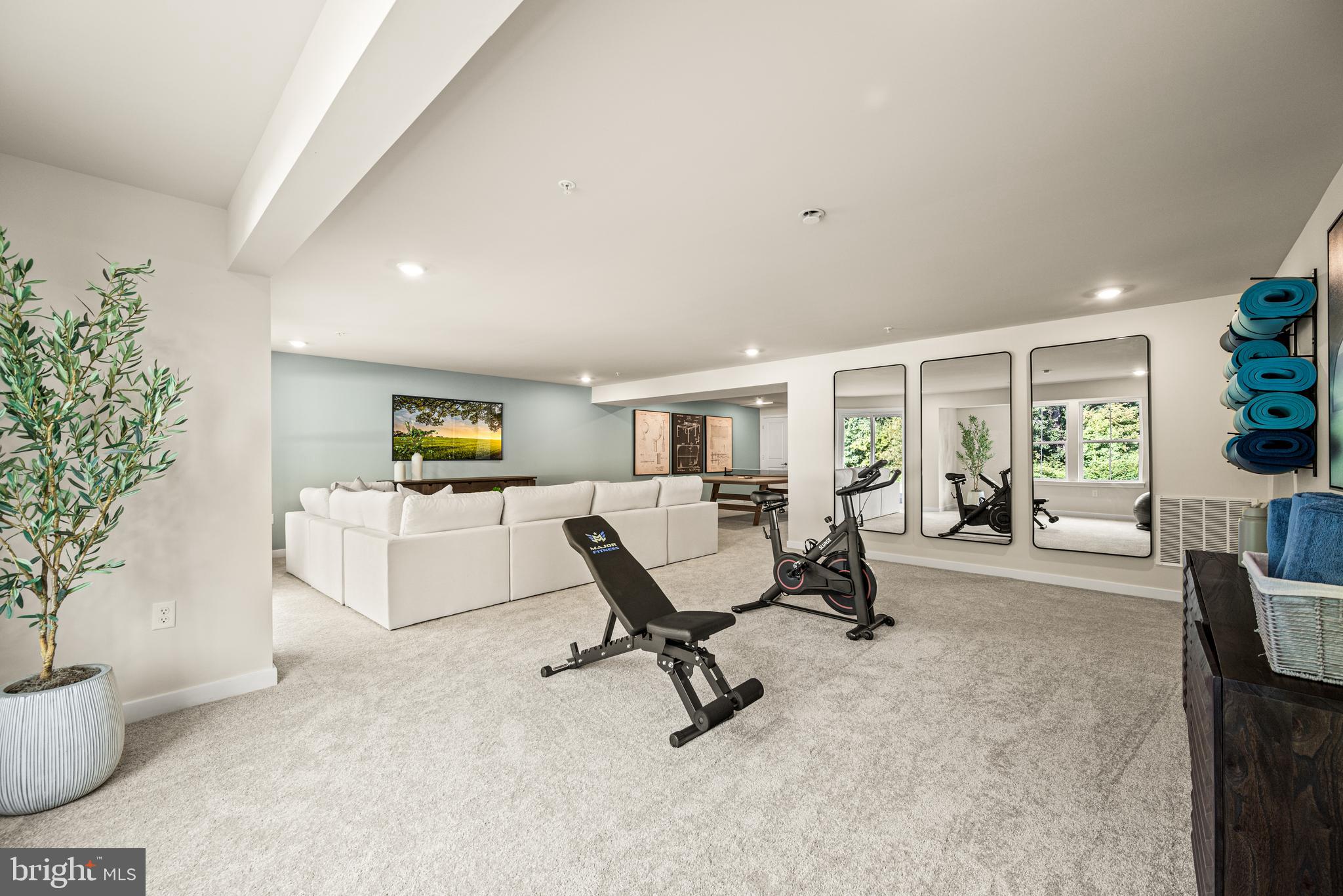 RIVERBEND - Residential