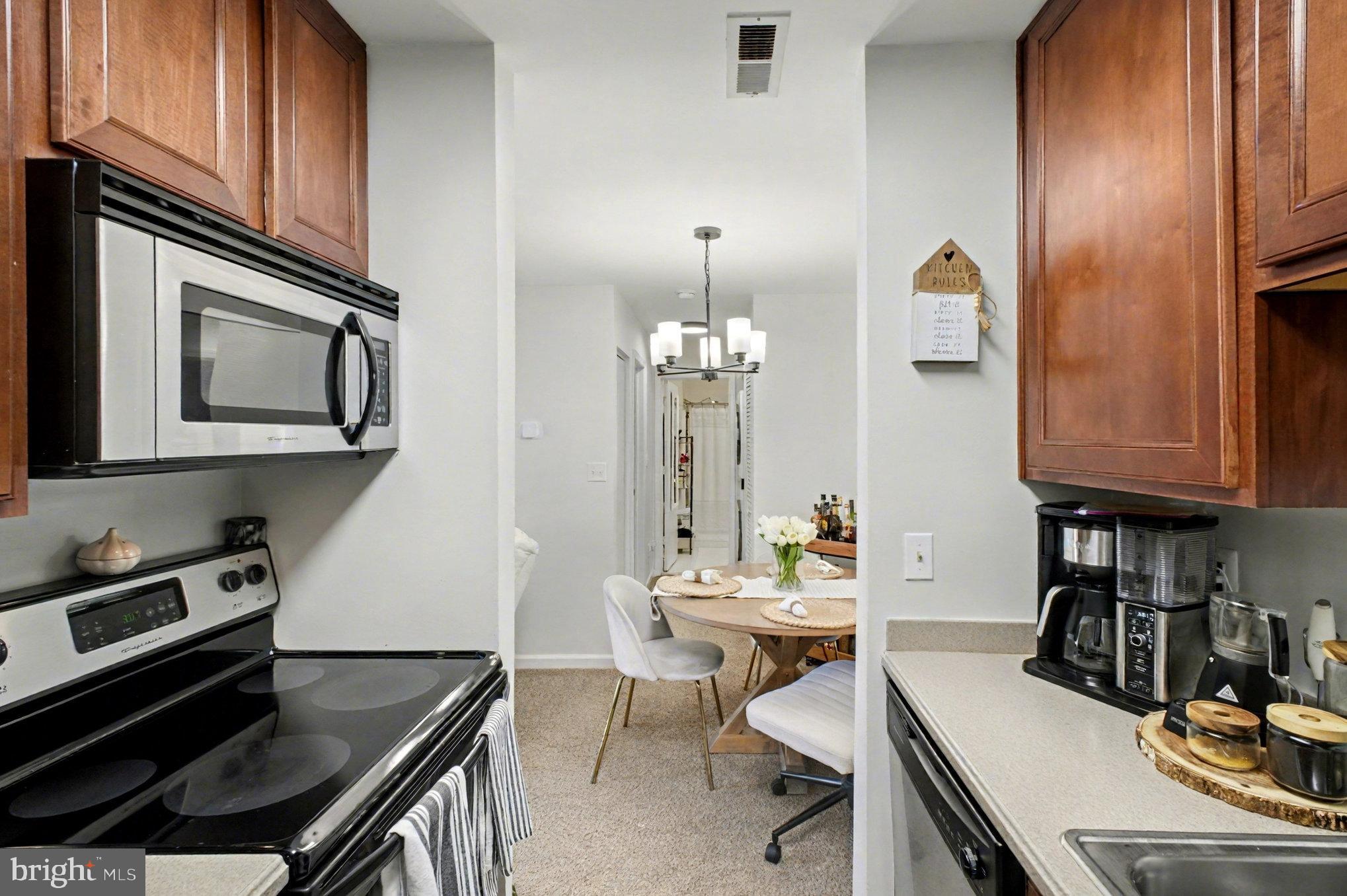 CARRIAGE POINTE AT AQUIA - Residential Lease