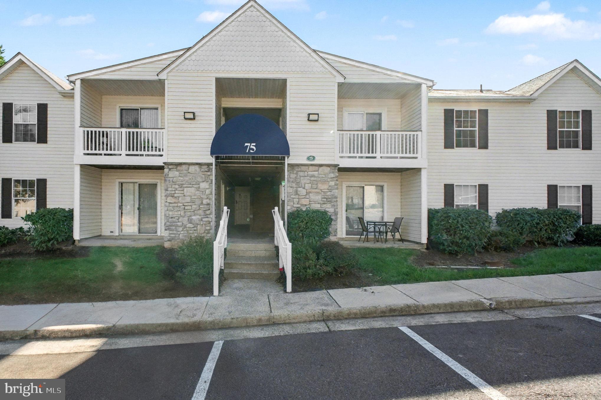 CARRIAGE POINTE AT AQUIA - Residential Lease