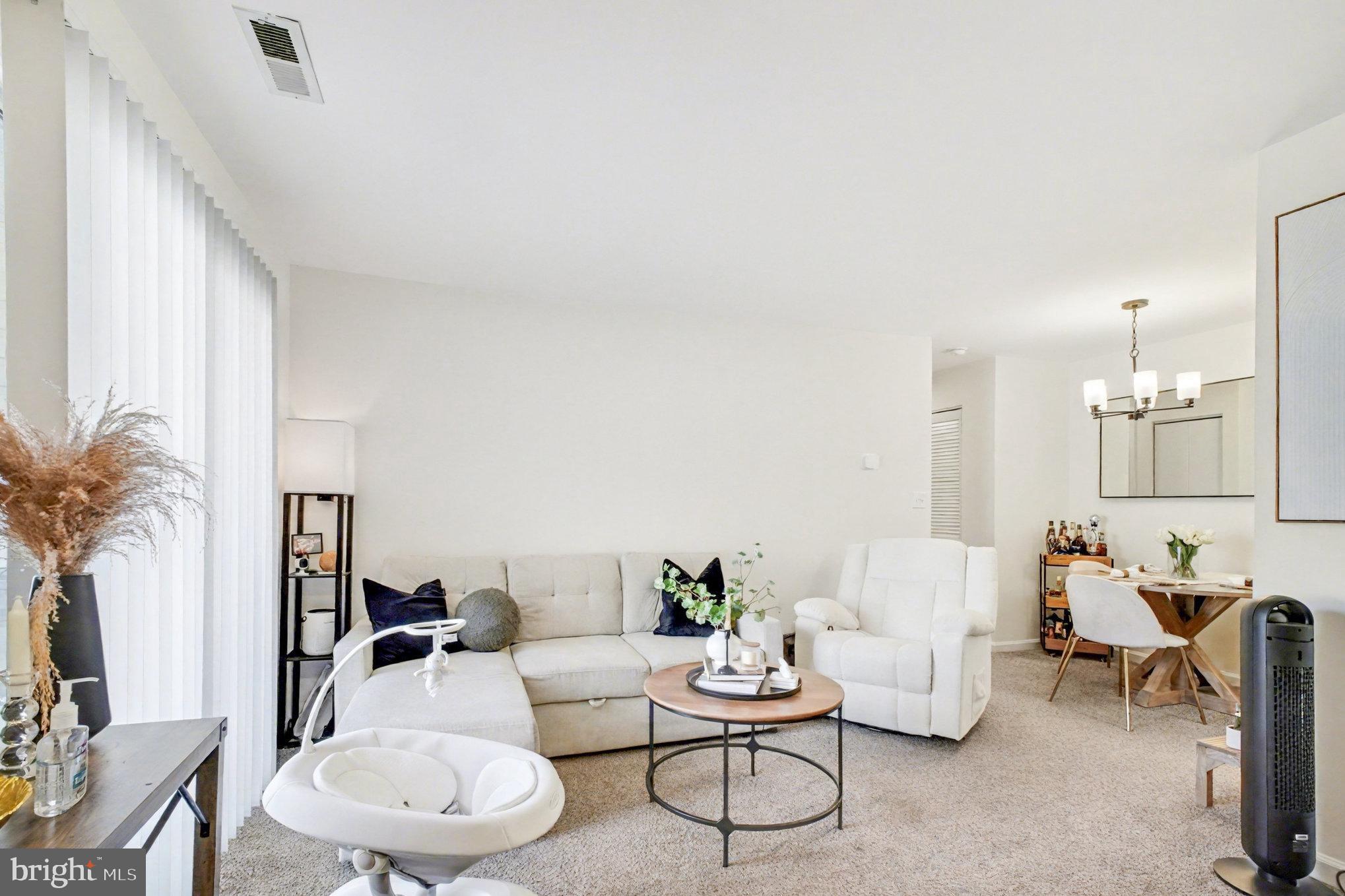 CARRIAGE POINTE AT AQUIA - Residential Lease