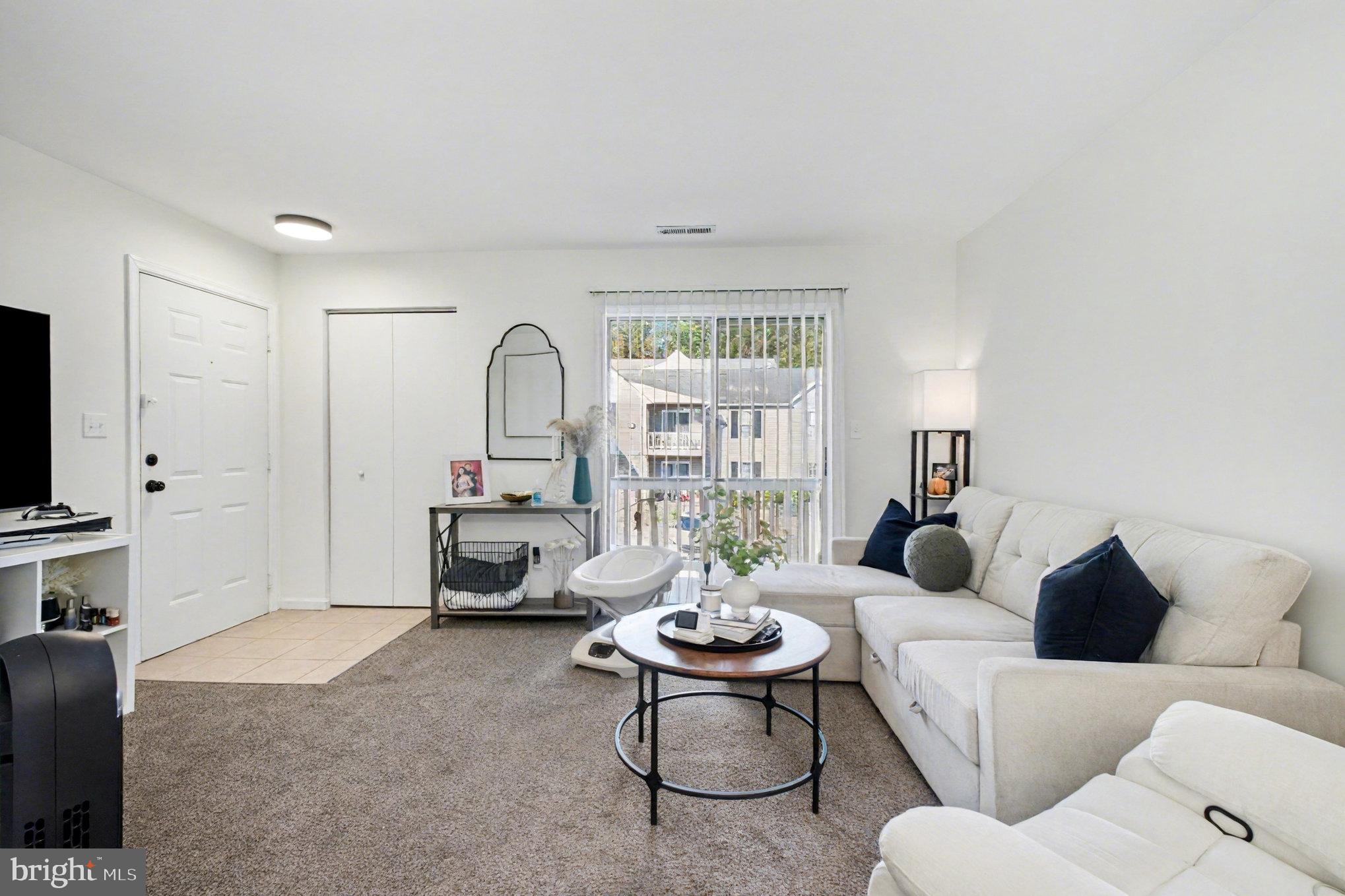 CARRIAGE POINTE AT AQUIA - Residential Lease