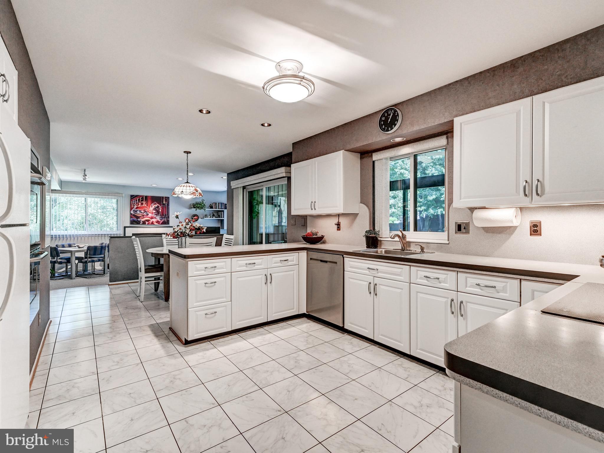 VELVET HILLS SOUTH - Residential