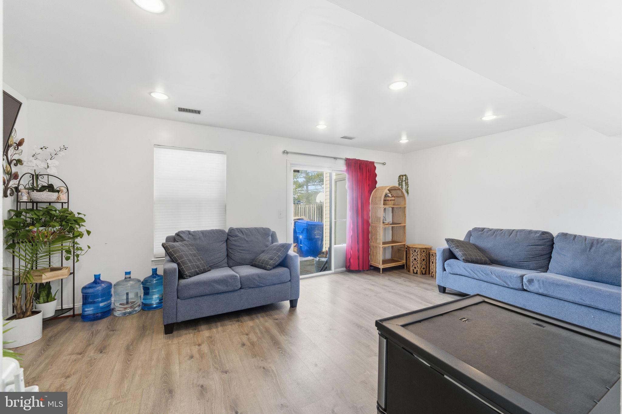 TANGLEWOOD TOWNHOMES SUB - Residential