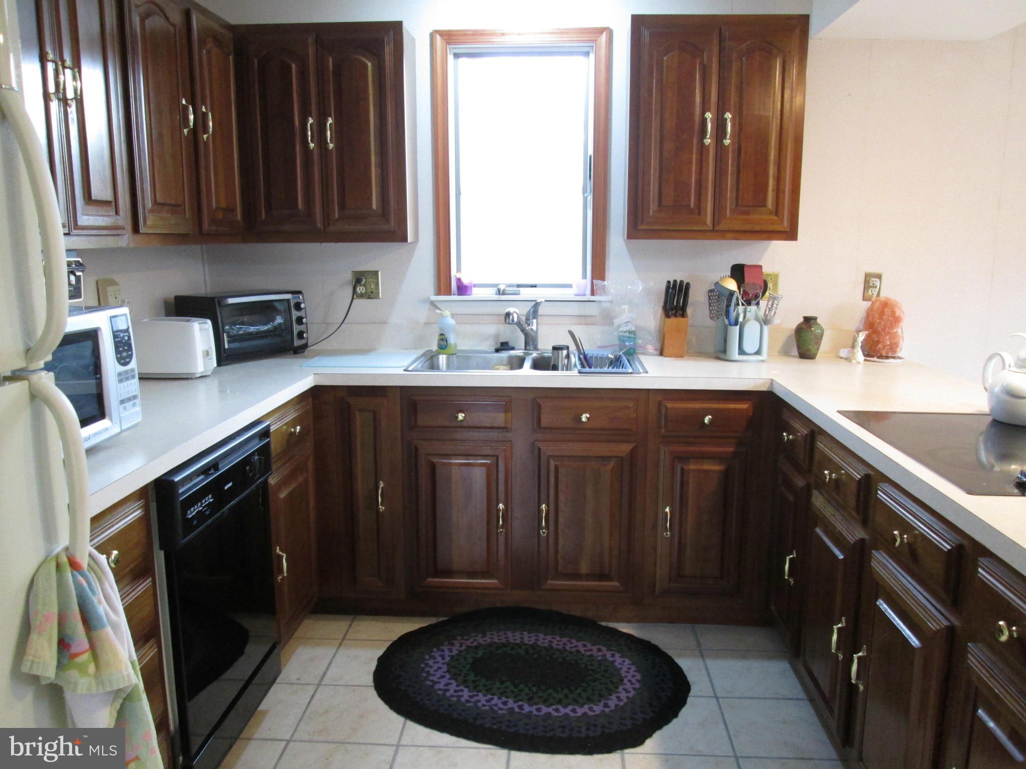 DOGWOOD FLATS - Residential