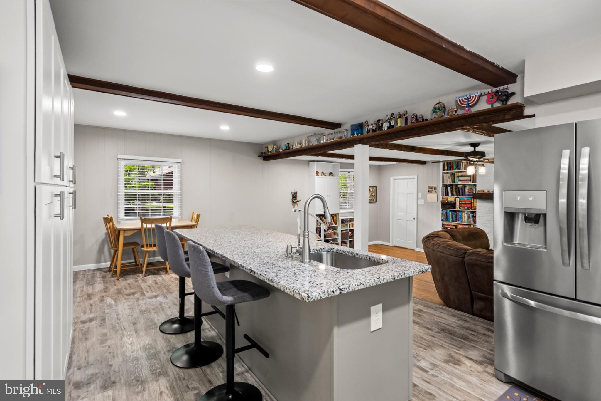 11 FORAGE LANE