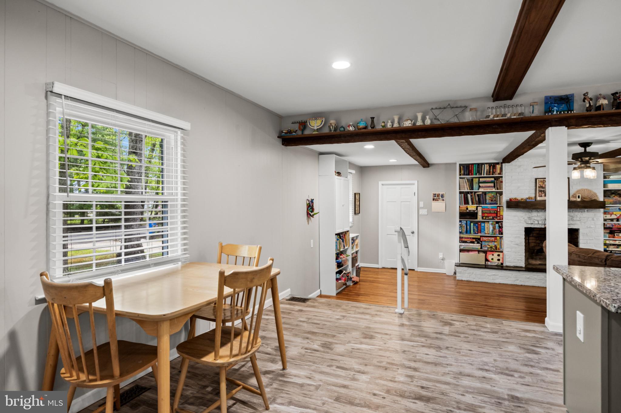 11 FORAGE LANE