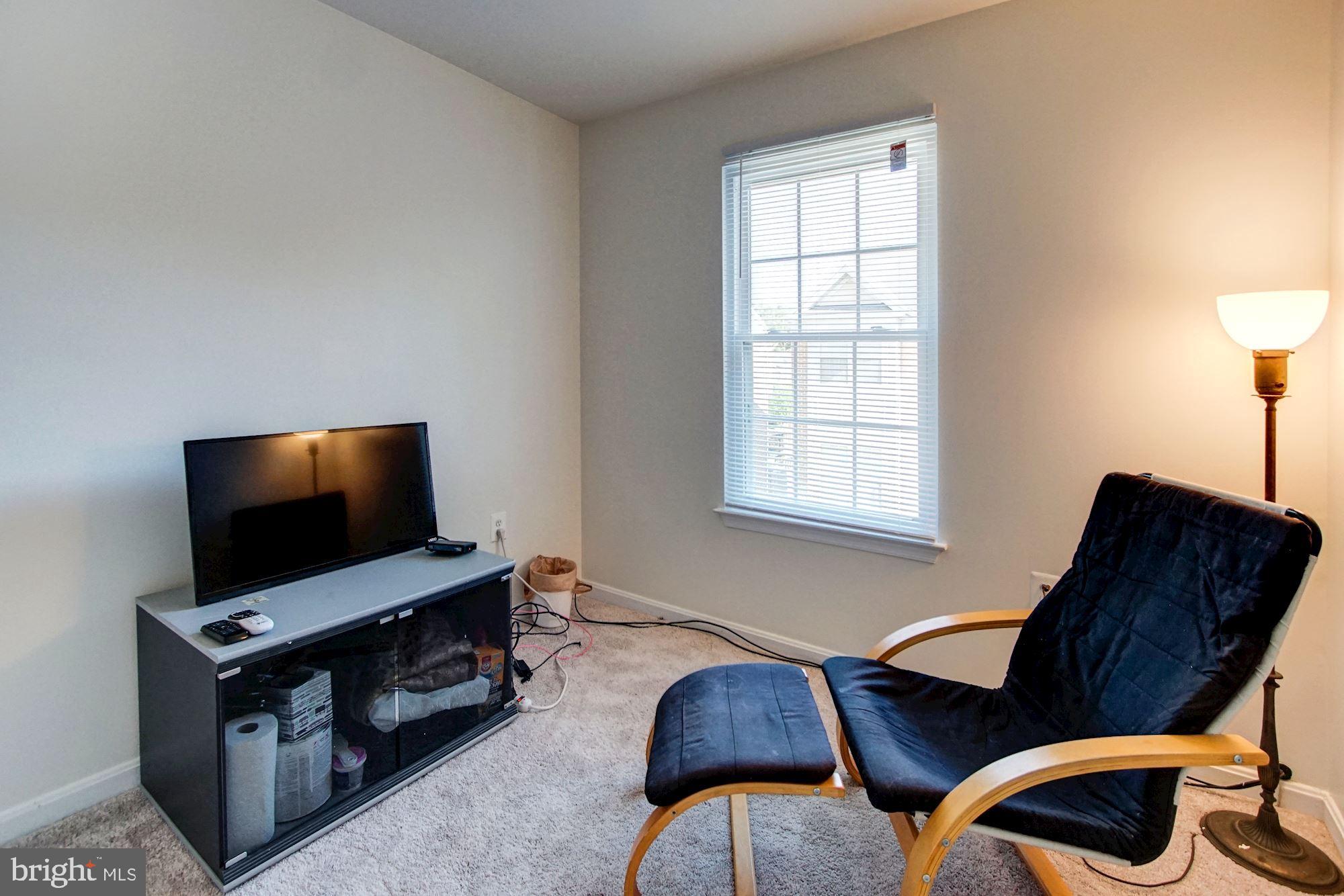 DORCHESTER - ST. CHARLES - Residential