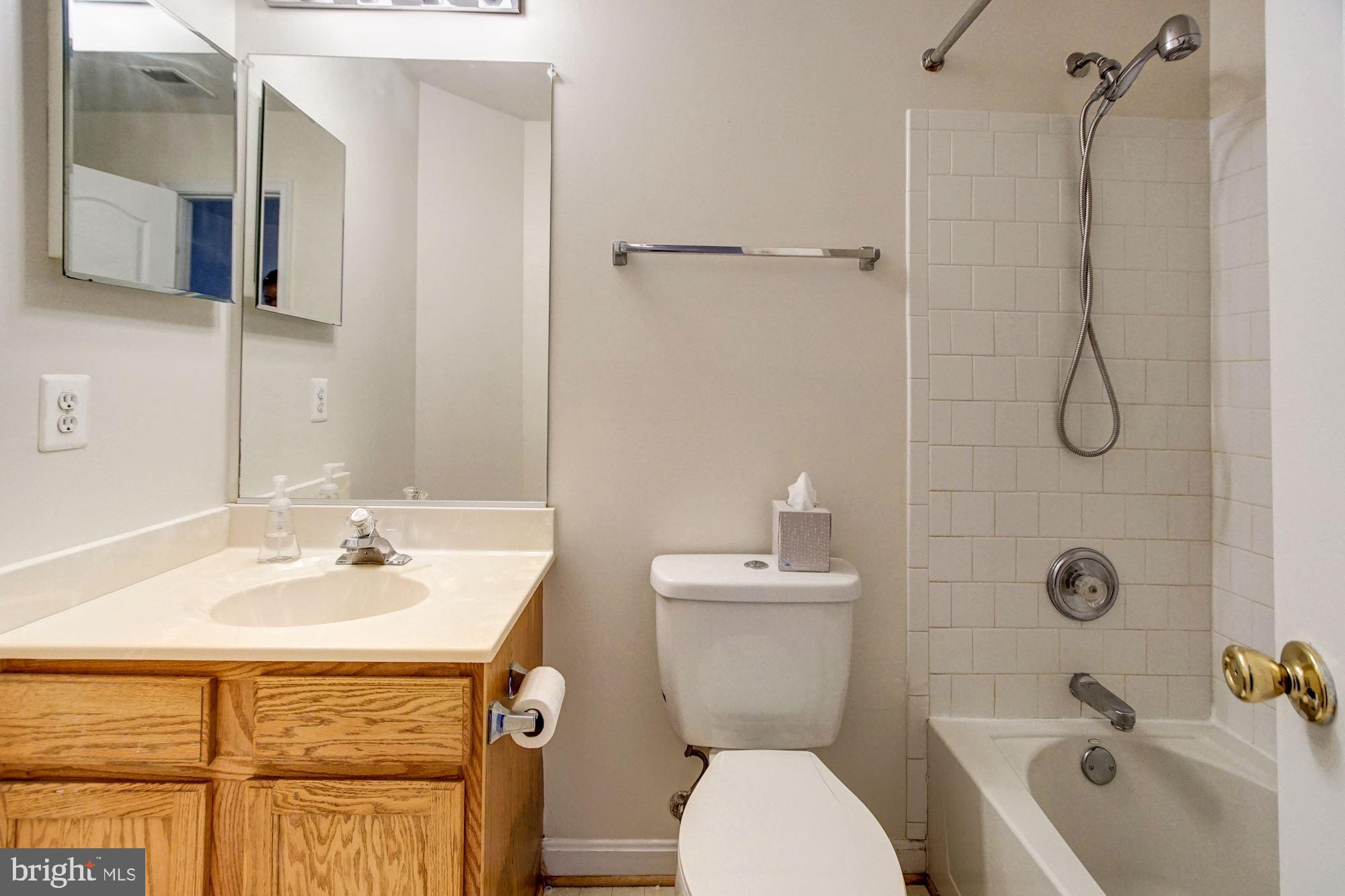 DORCHESTER - ST. CHARLES - Residential