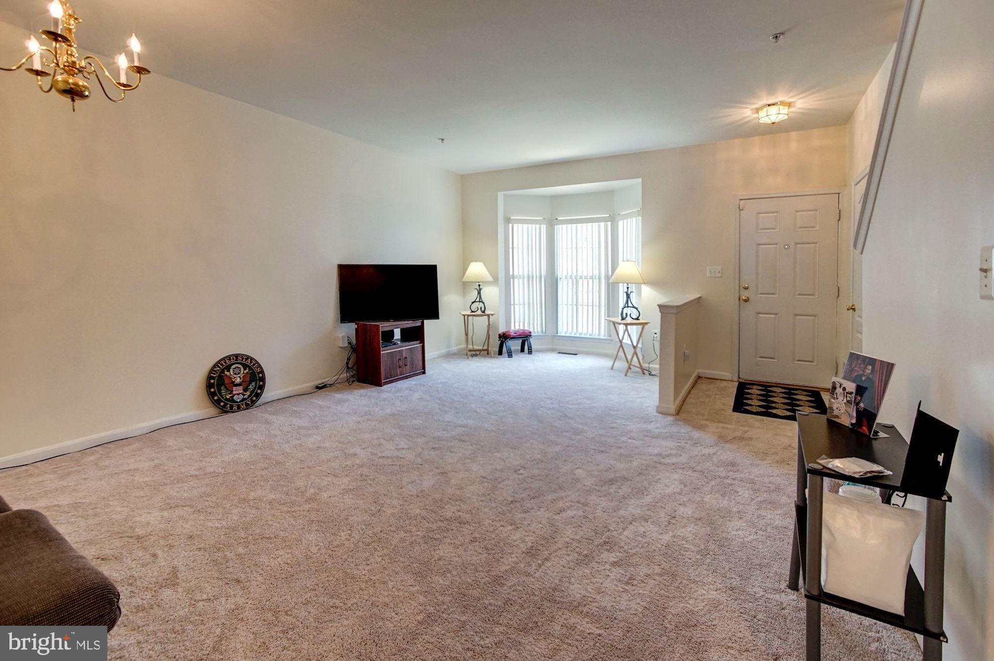 DORCHESTER - ST. CHARLES - Residential